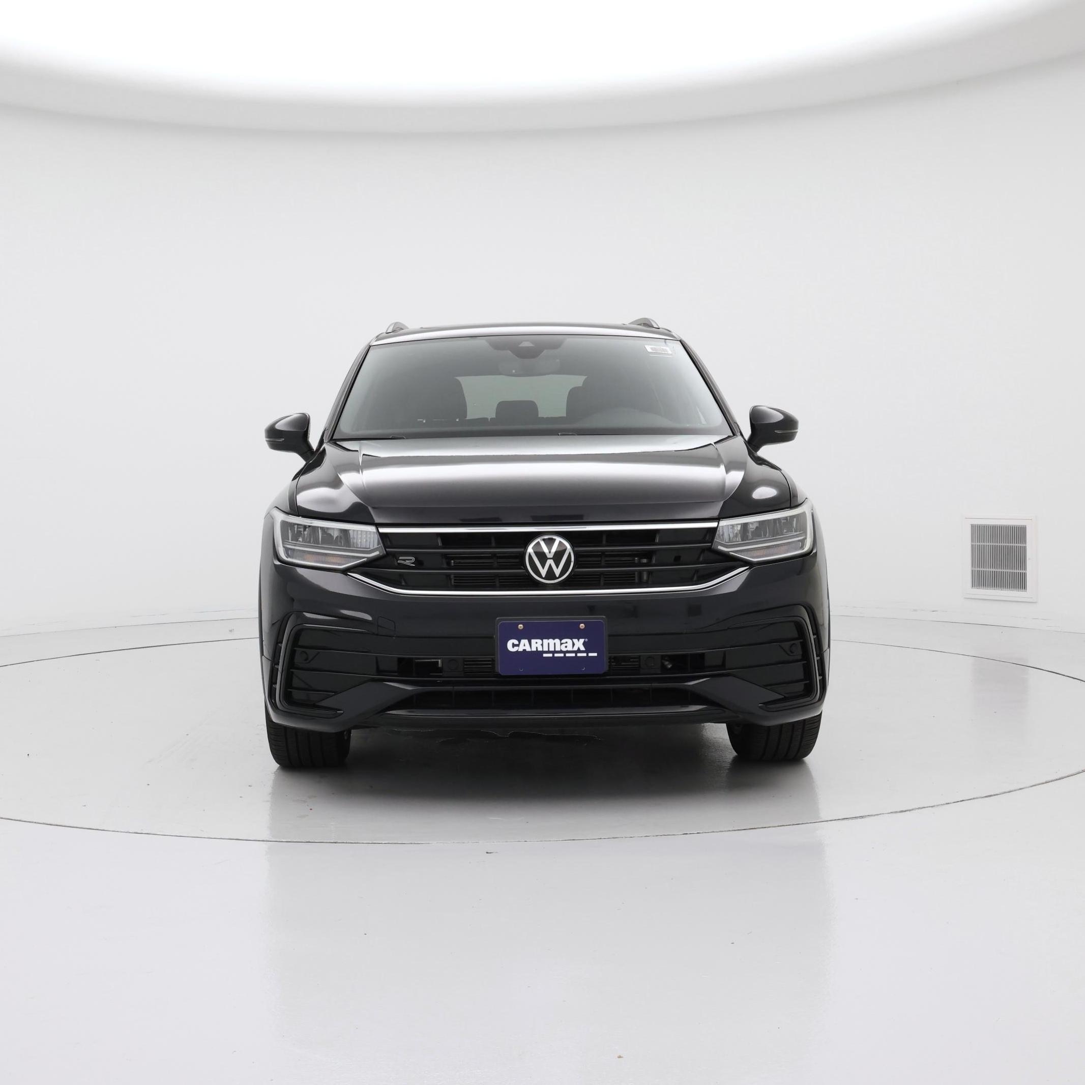 Thumbnail: 2023 Volkswagen Tiguan - 5