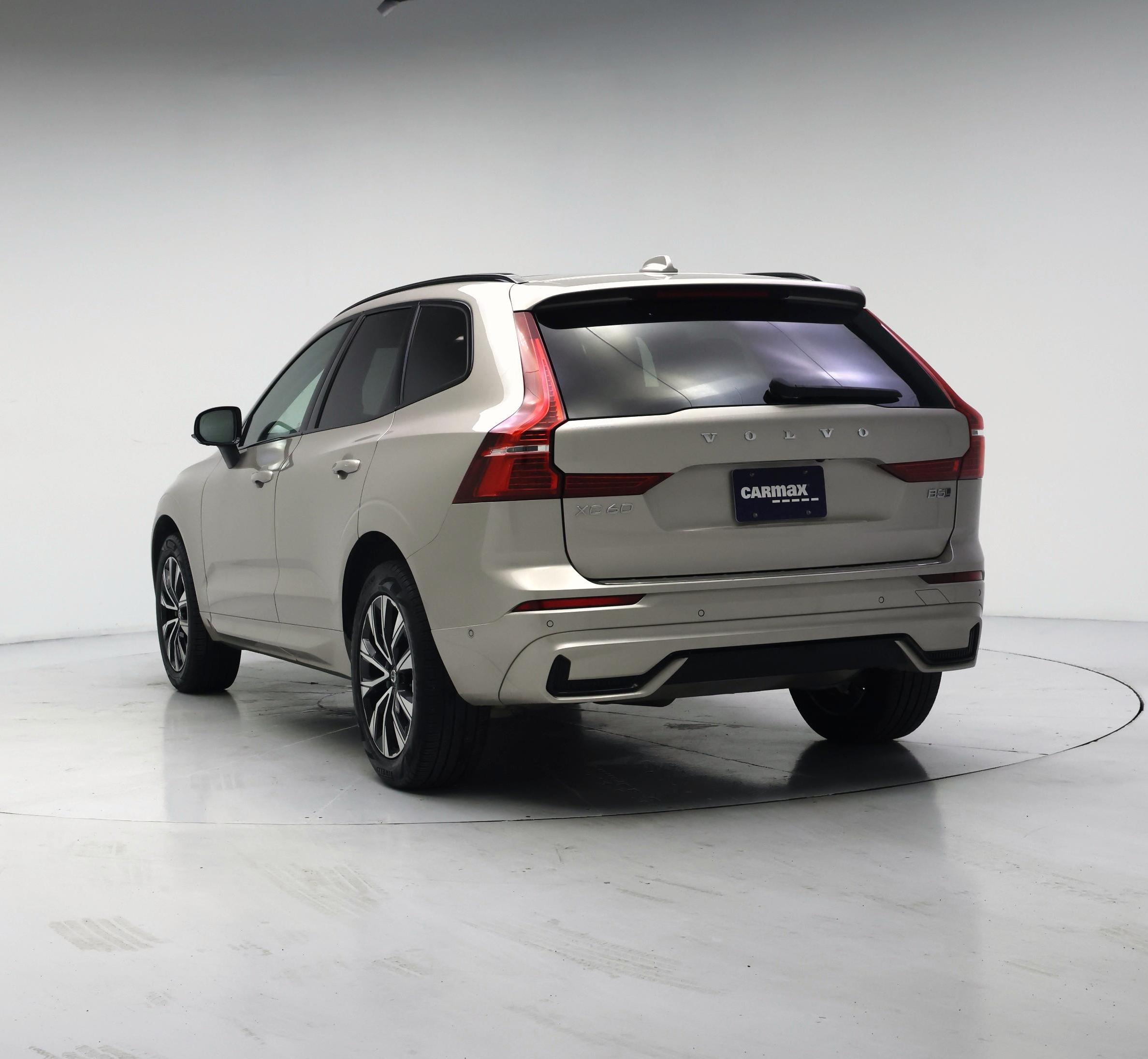 Thumbnail: 2023 Volvo XC60 - 2