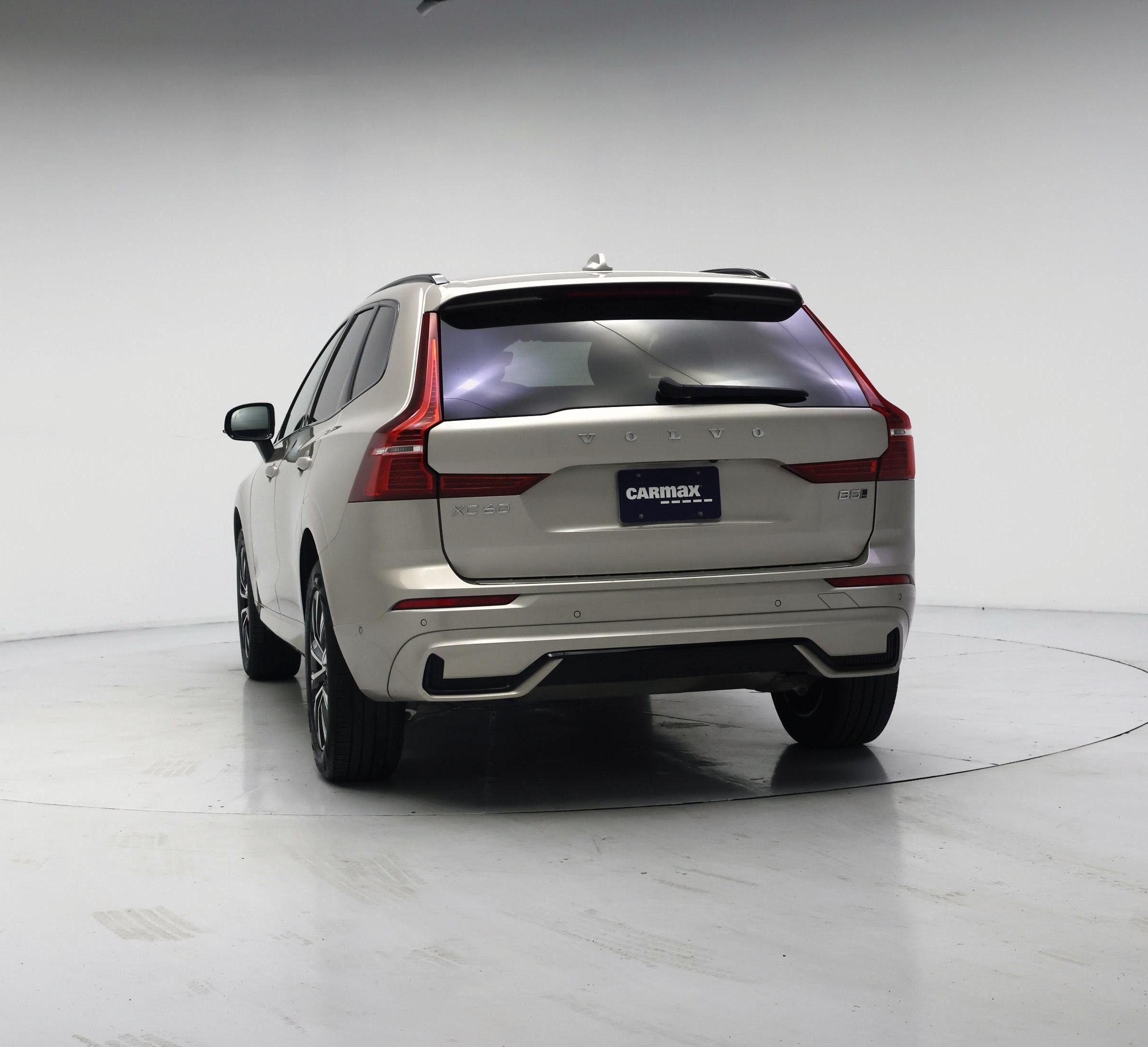 Thumbnail: 2023 Volvo XC60 - 6