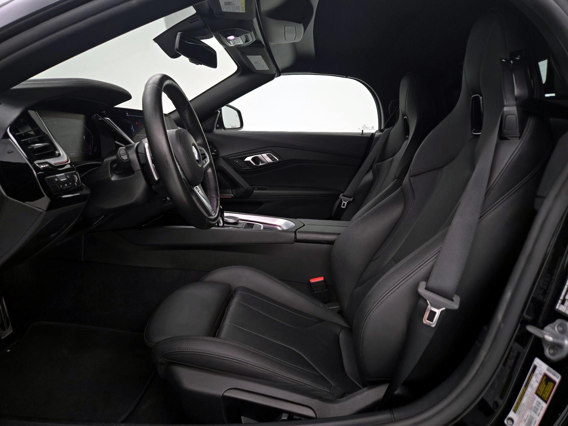 Thumbnail: 2025 BMW Z4 - 11