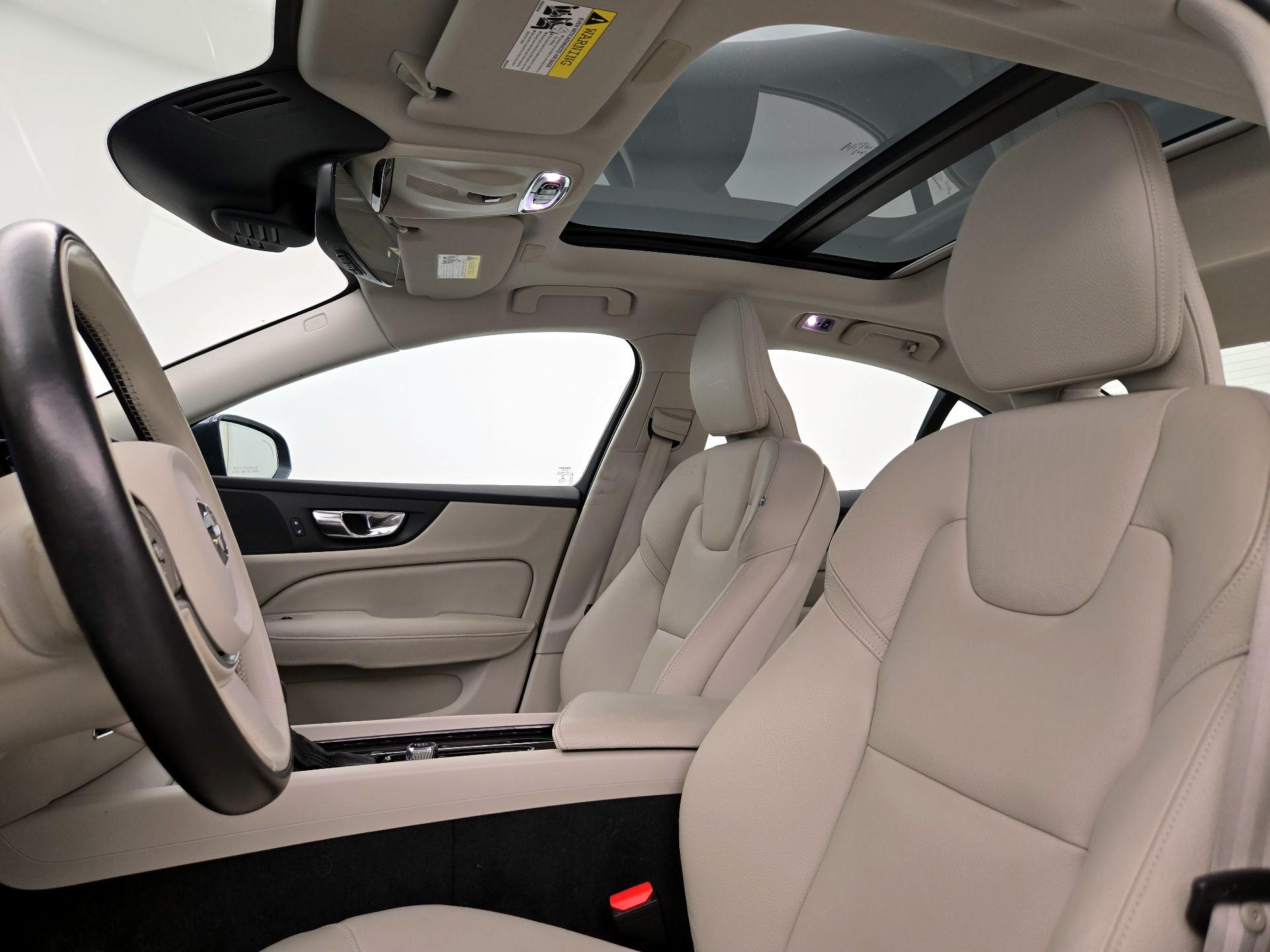 Thumbnail: 2020 Volvo S60 - 19