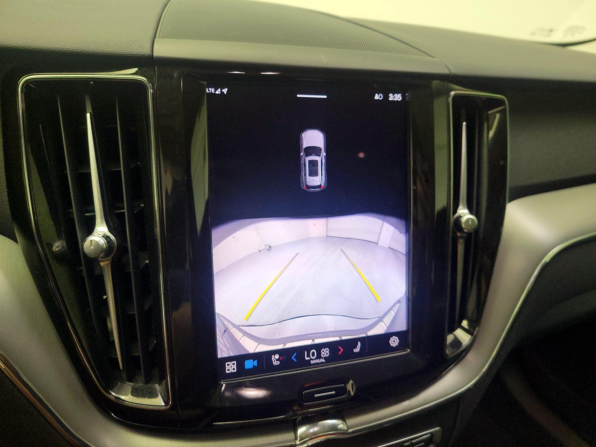 Thumbnail: 2024 Volvo XC60 - 14