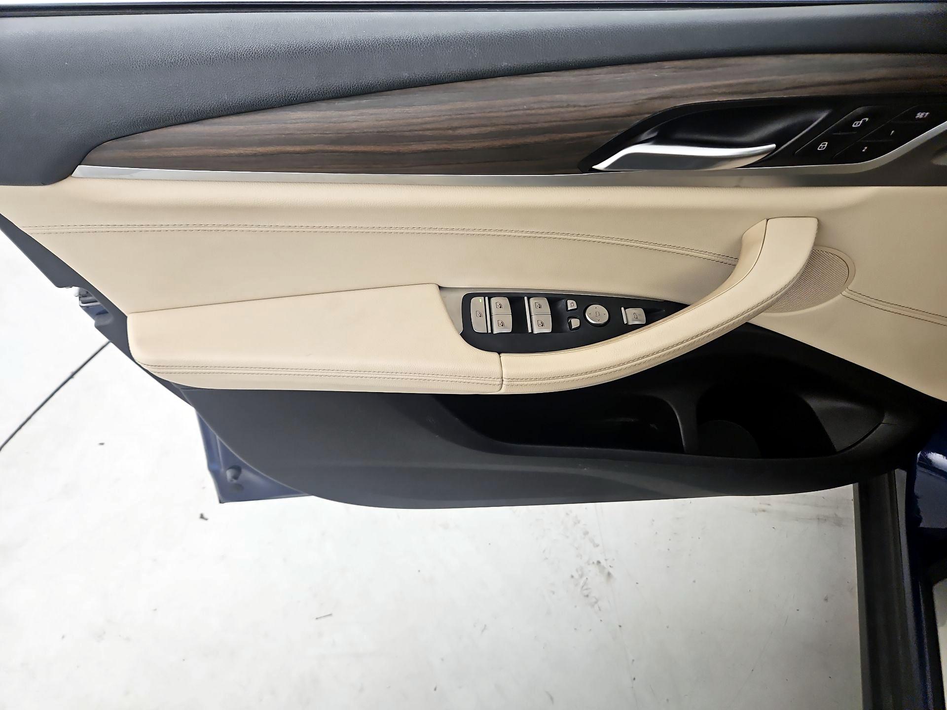 Thumbnail: 2021 BMW X3 - 12