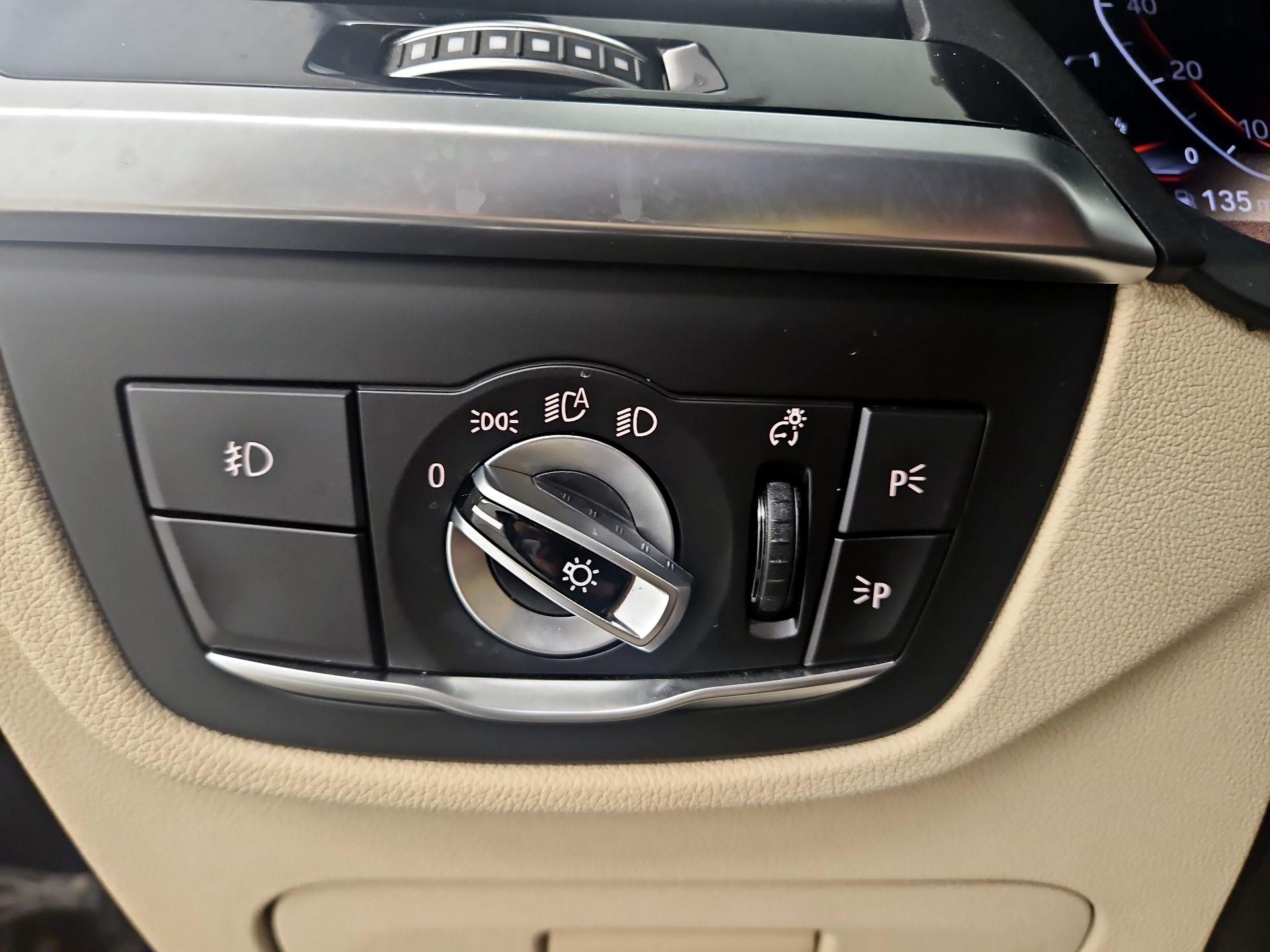 Thumbnail: 2021 BMW X3 - 13