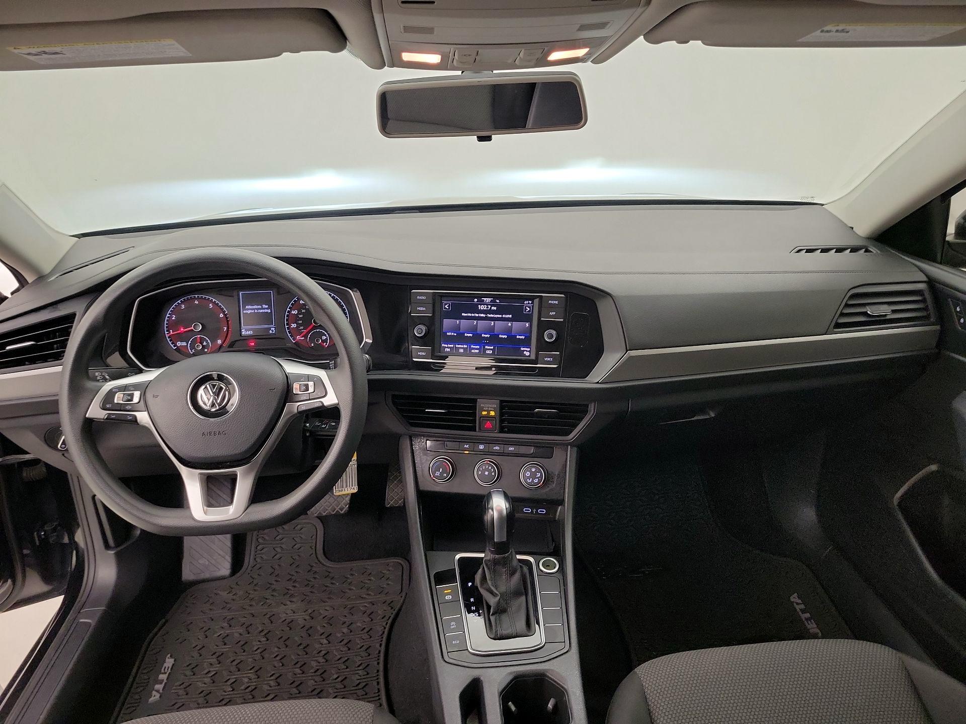 Thumbnail: 2021 Volkswagen Jetta - 9