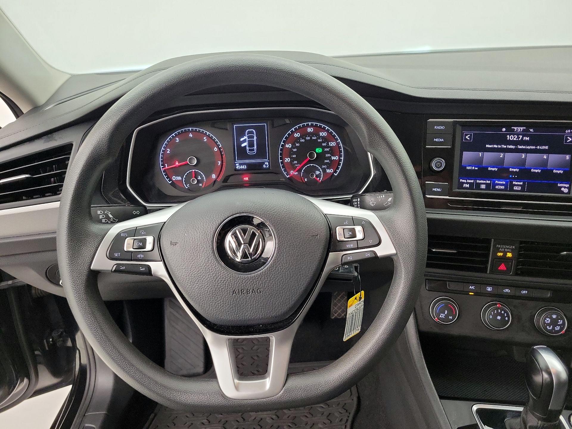 Thumbnail: 2021 Volkswagen Jetta - 10