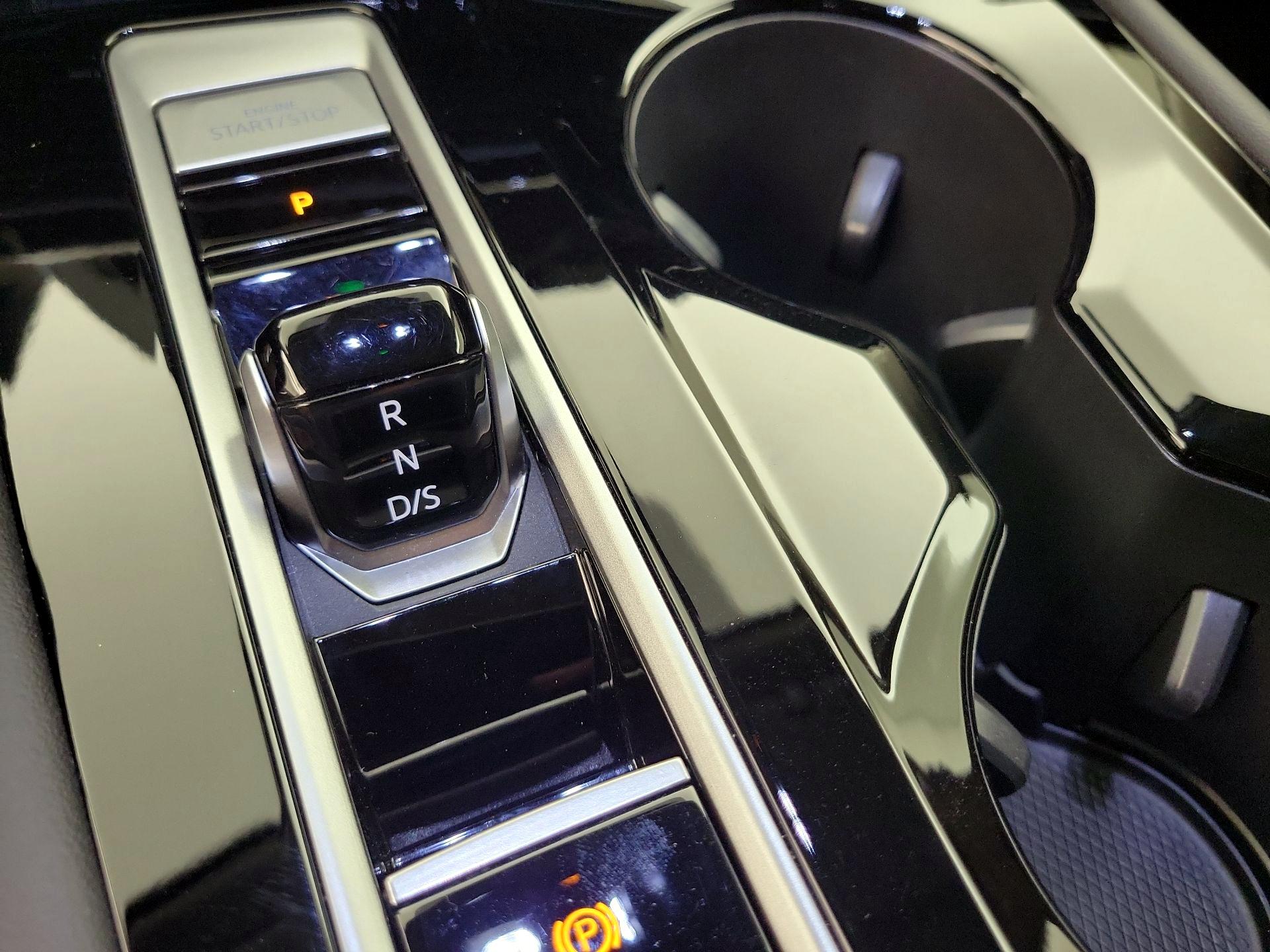 Thumbnail: 2024 Volkswagen Atlas - 17