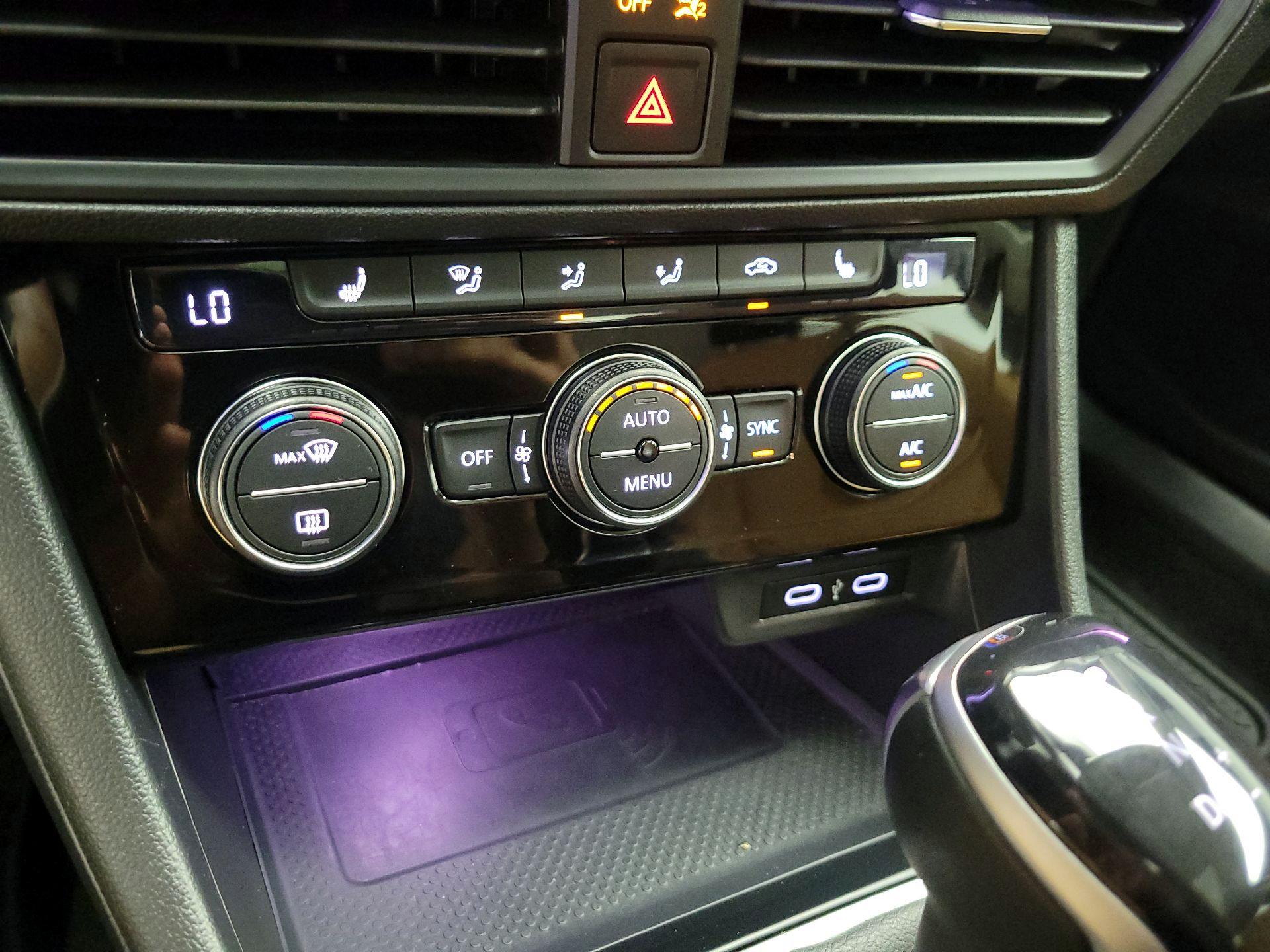 Thumbnail: 2023 Volkswagen Jetta - 15