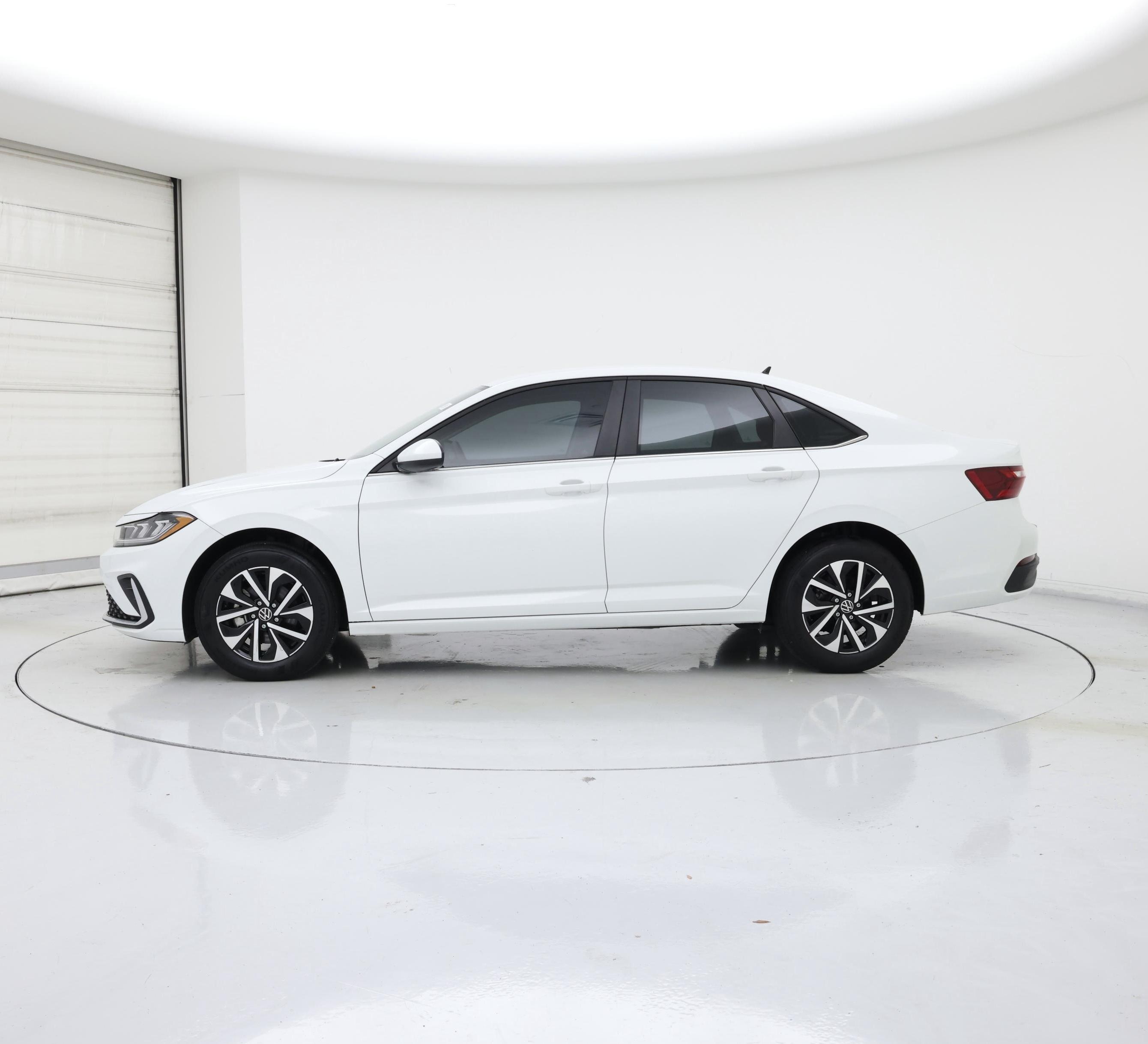 Thumbnail: 2025 Volkswagen Jetta - 3