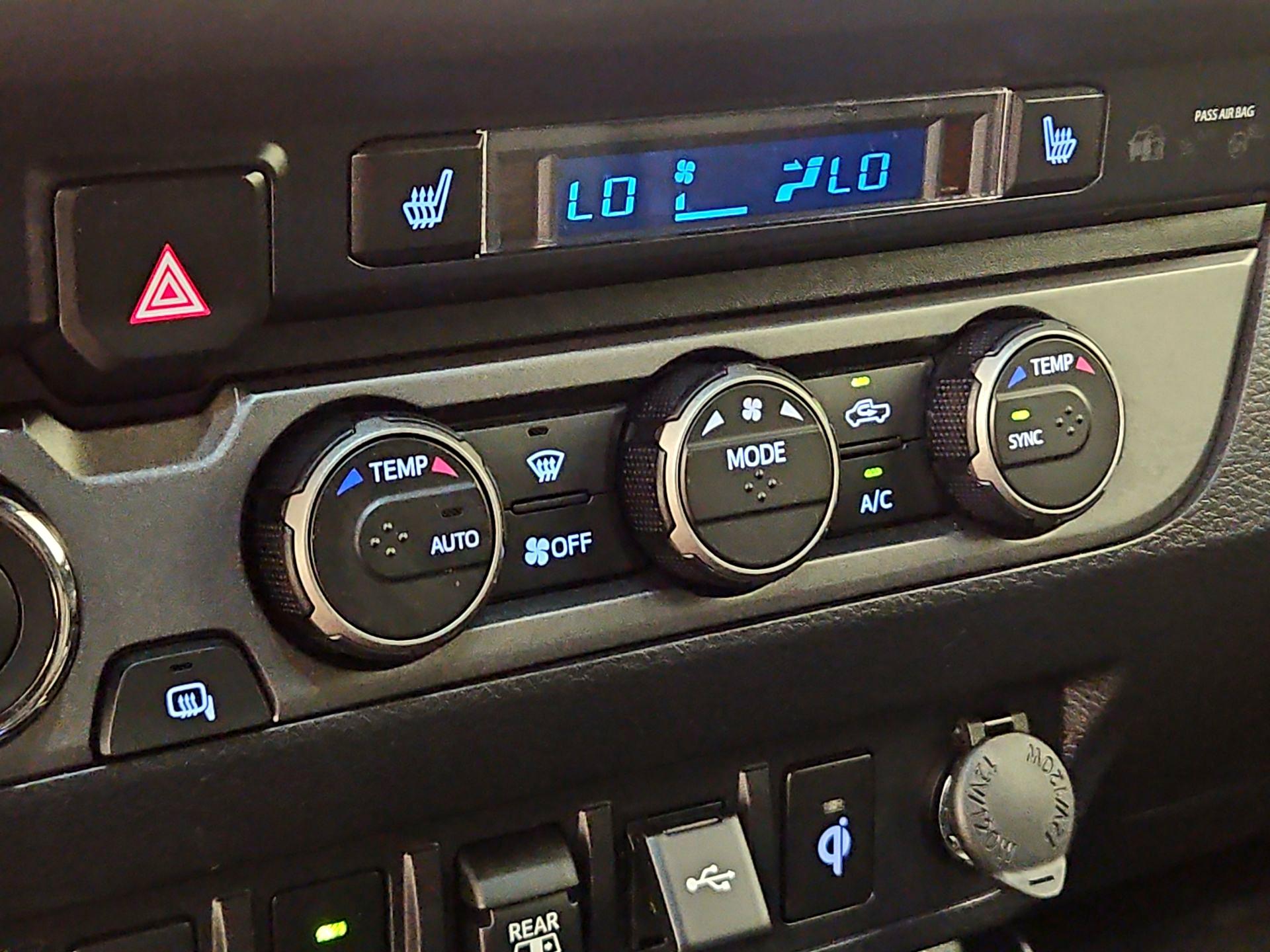 Thumbnail: 2022 Toyota Tacoma - 17