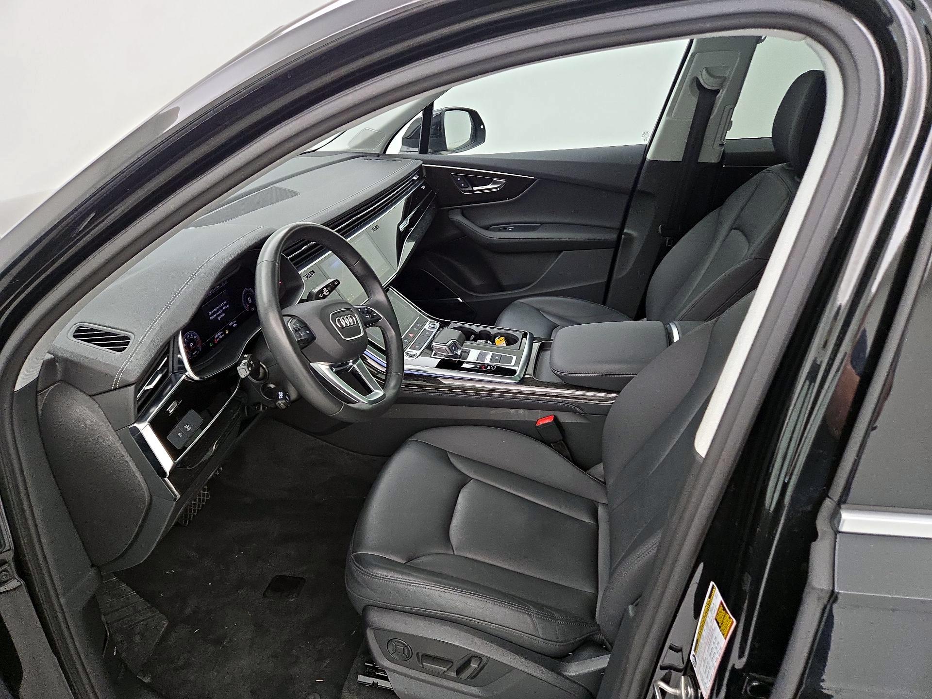Thumbnail: 2023 Audi Q7 - 11