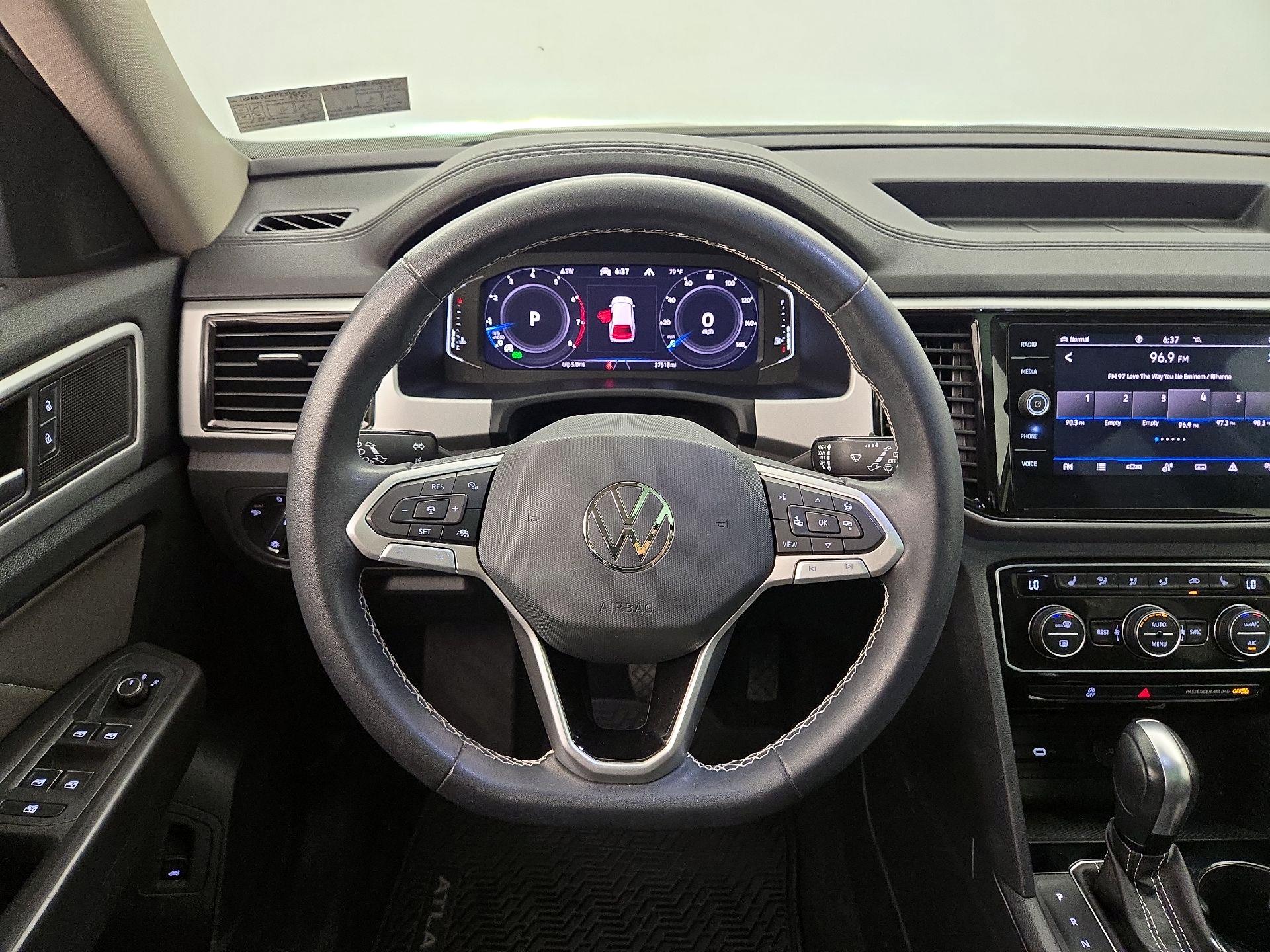Thumbnail: 2023 Volkswagen Atlas - 10