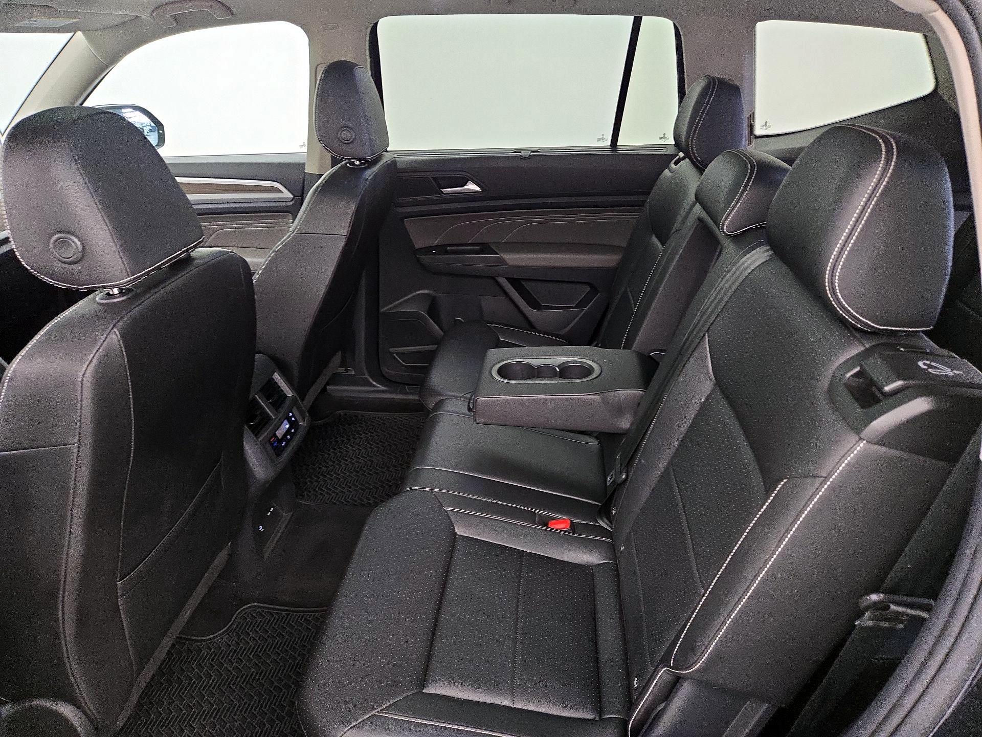 Thumbnail: 2023 Volkswagen Atlas - 20