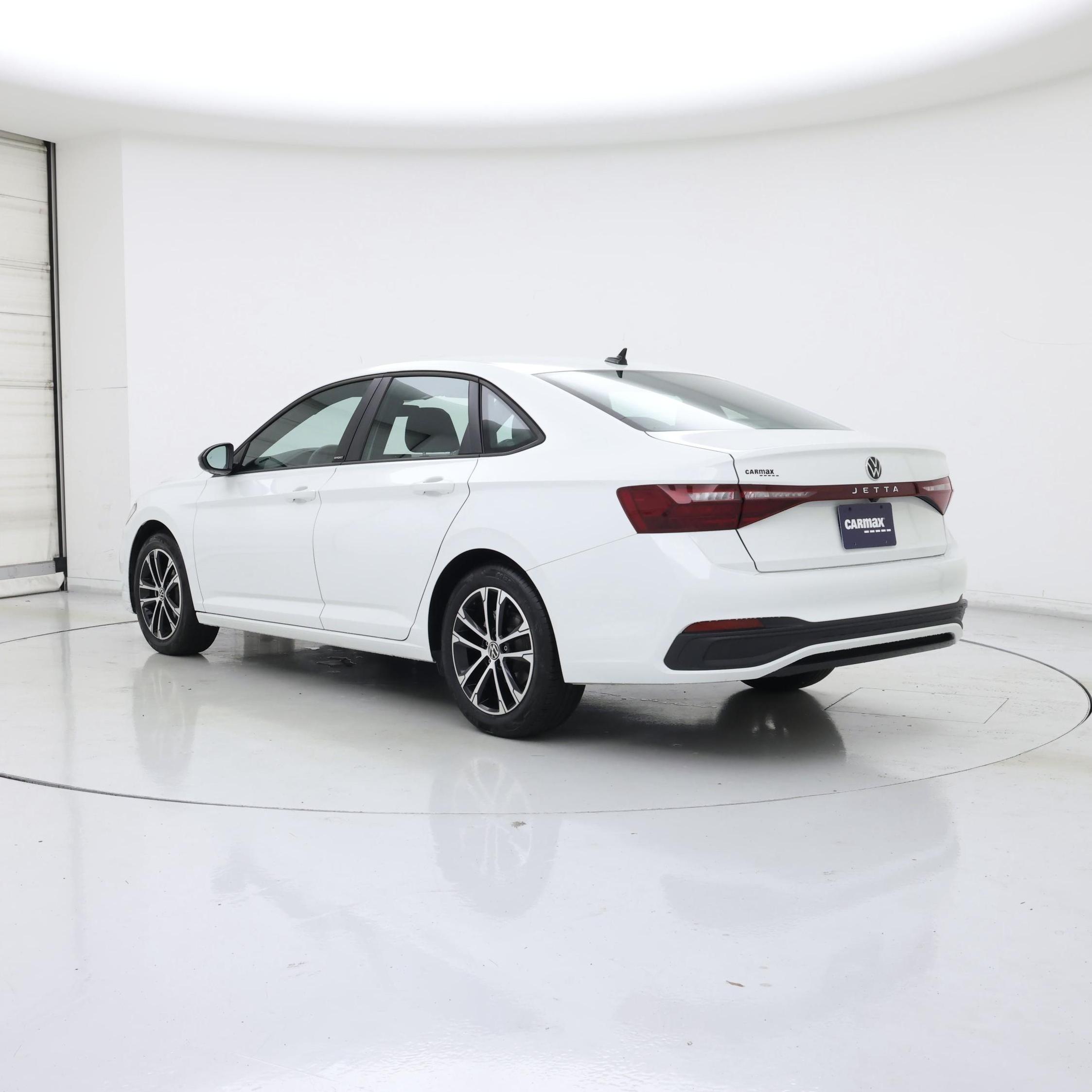 Thumbnail: 2025 Volkswagen Jetta - 2