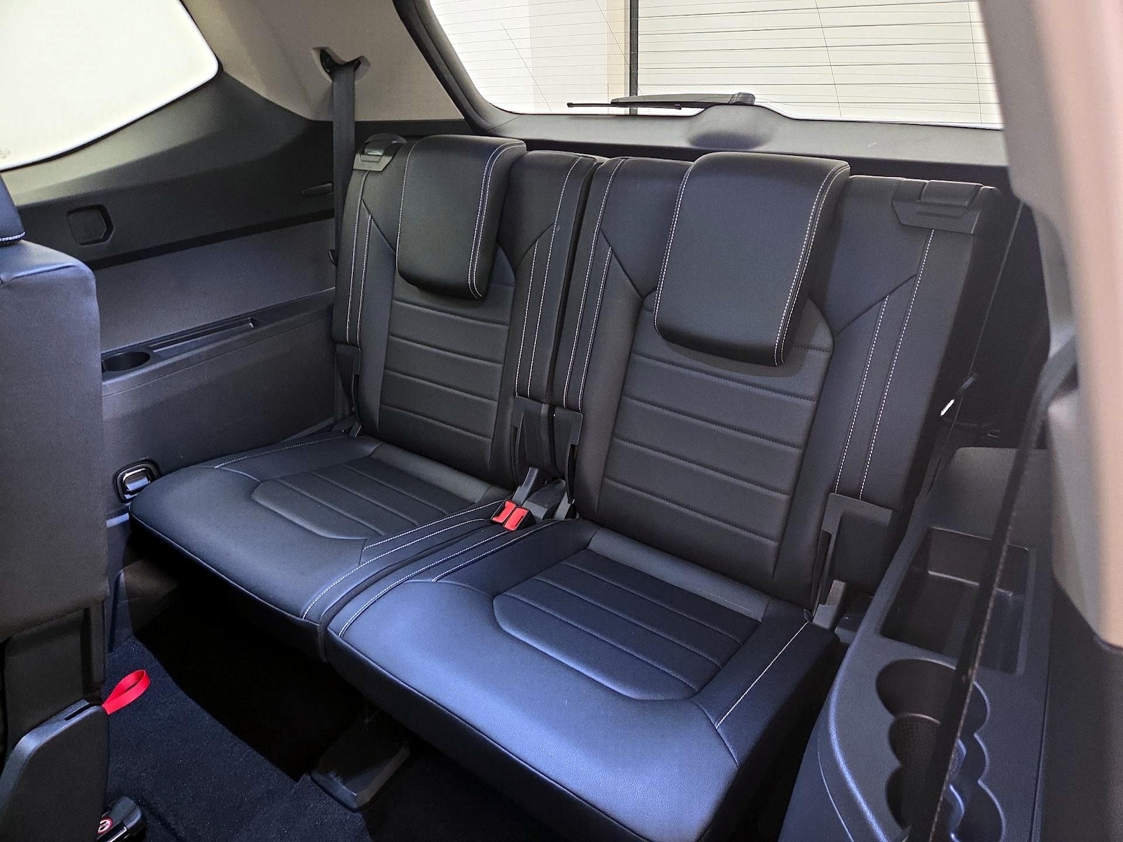 2025 Volkswagen Atlas SEL - Photo 22