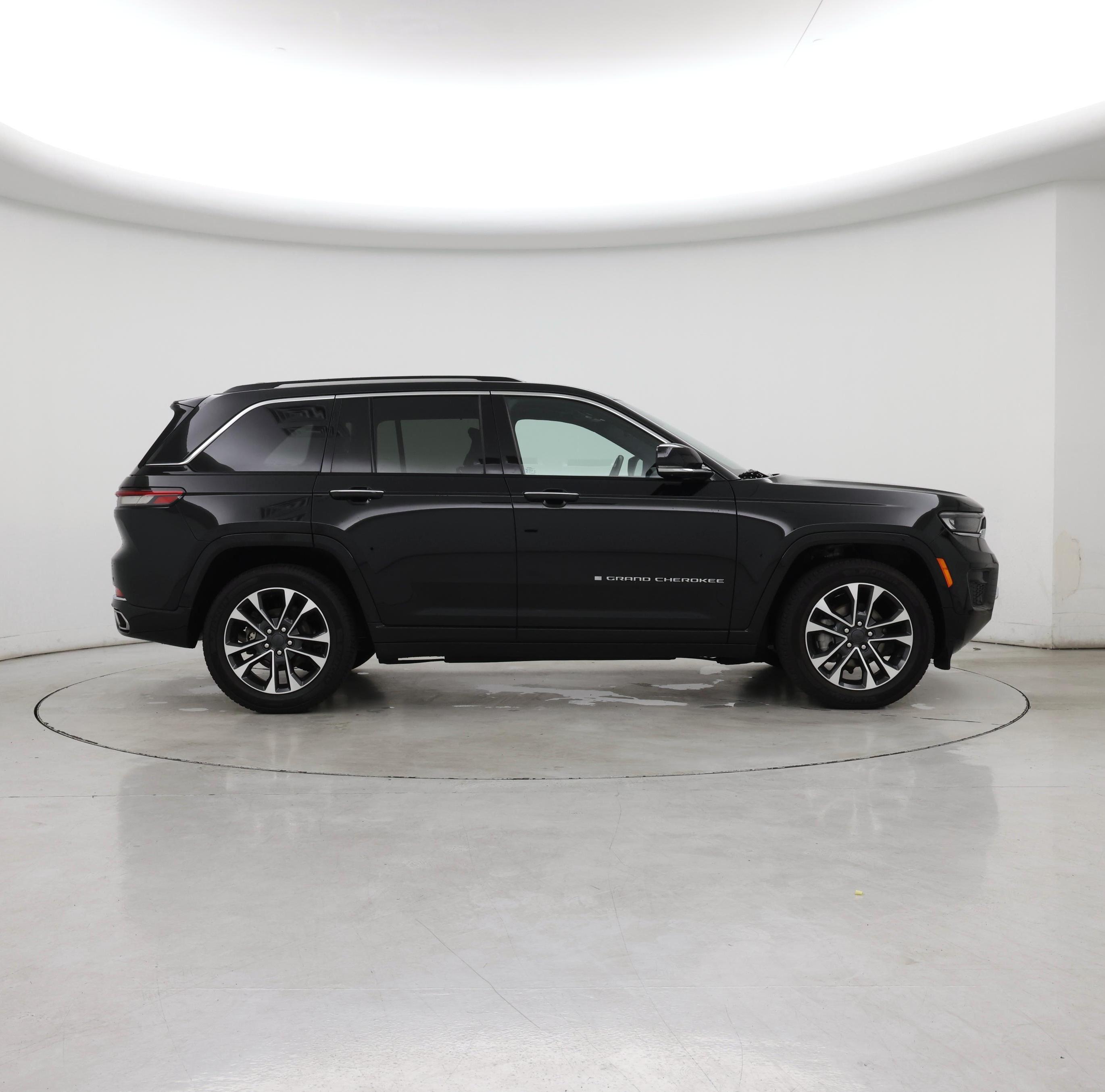 Thumbnail: 2023 Jeep Grand Cherokee - 7
