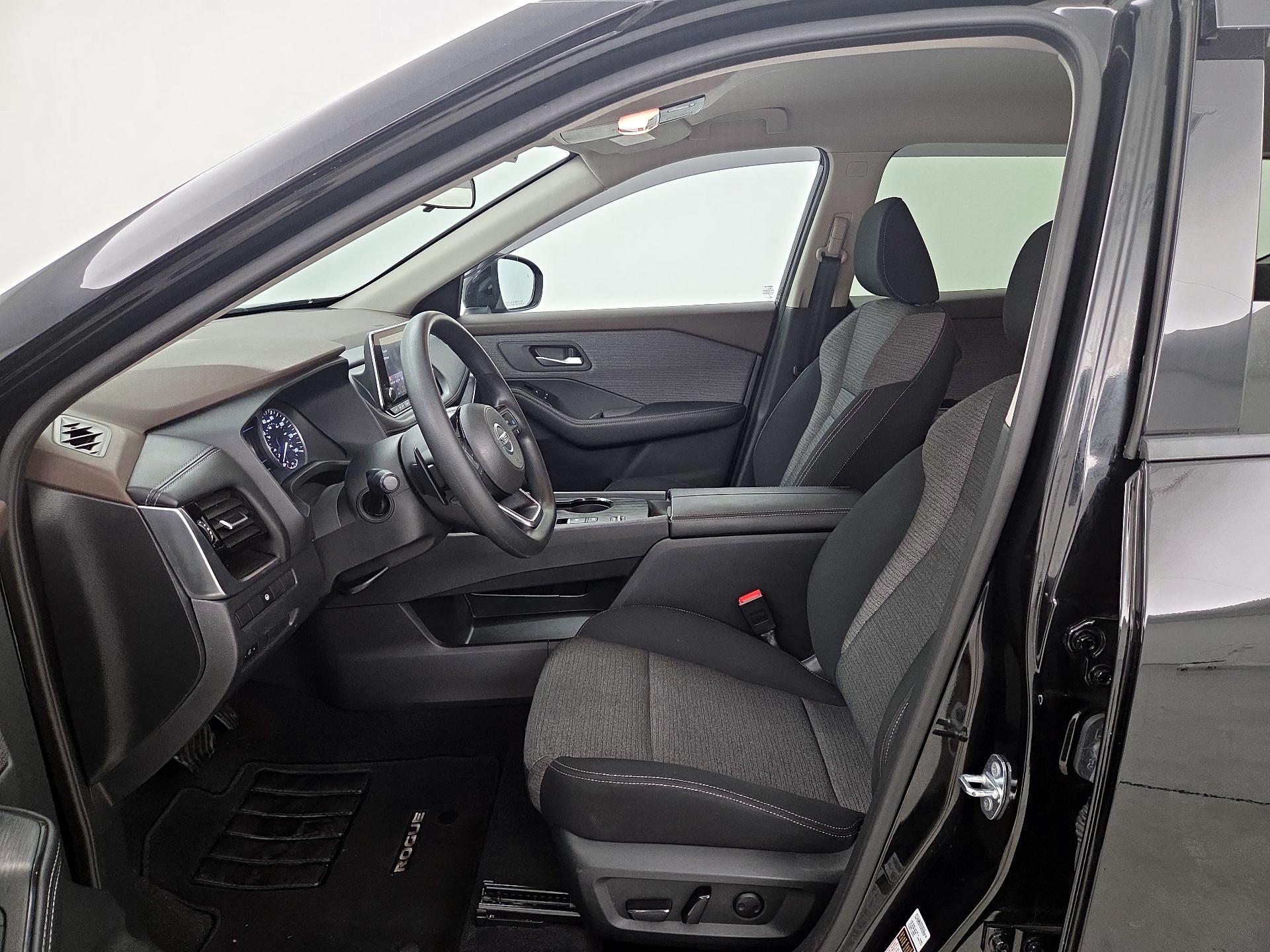 Thumbnail: 2021 Nissan Rogue - 11