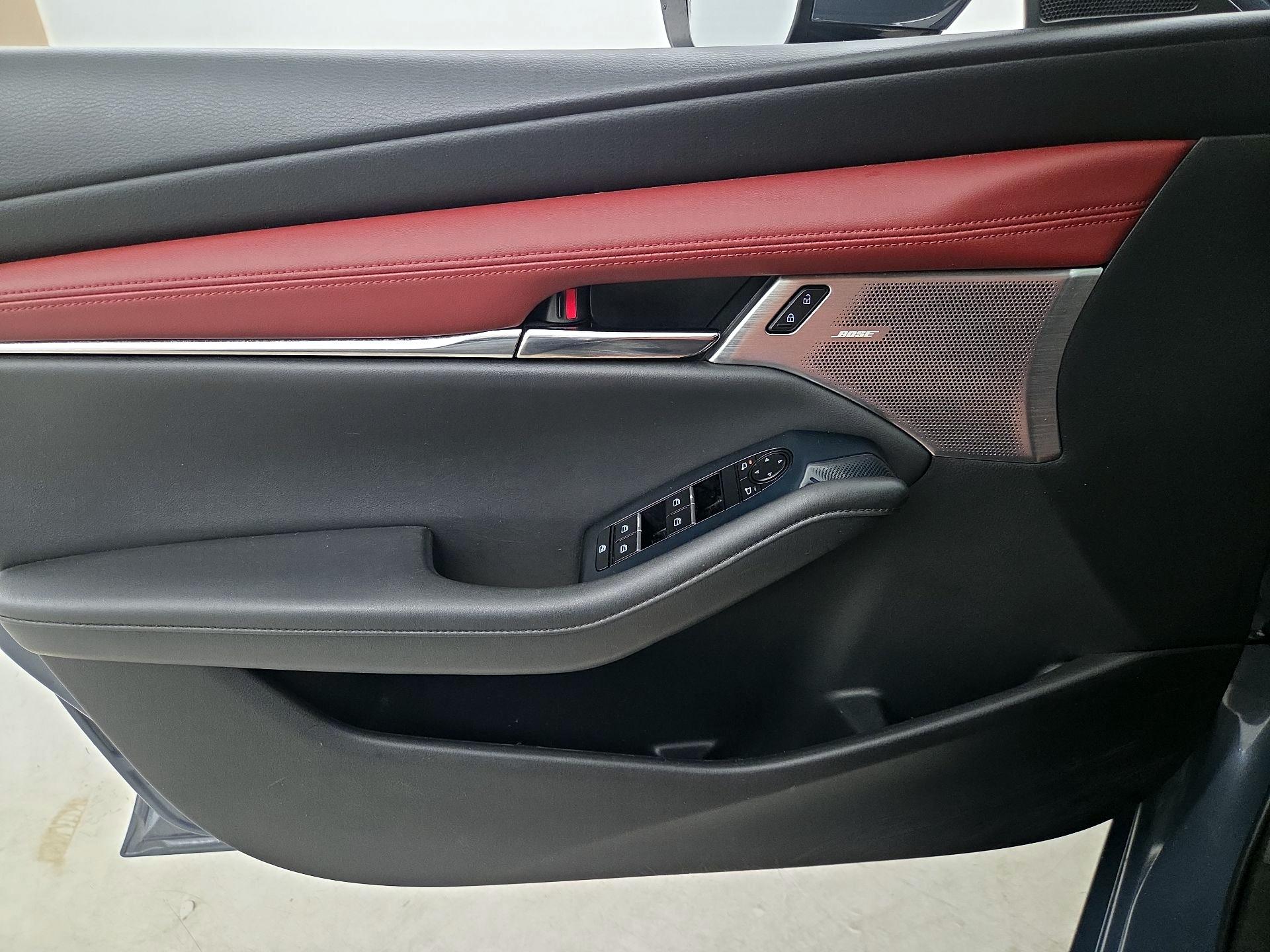 Thumbnail: 2020 Mazda Mazda3 - 12
