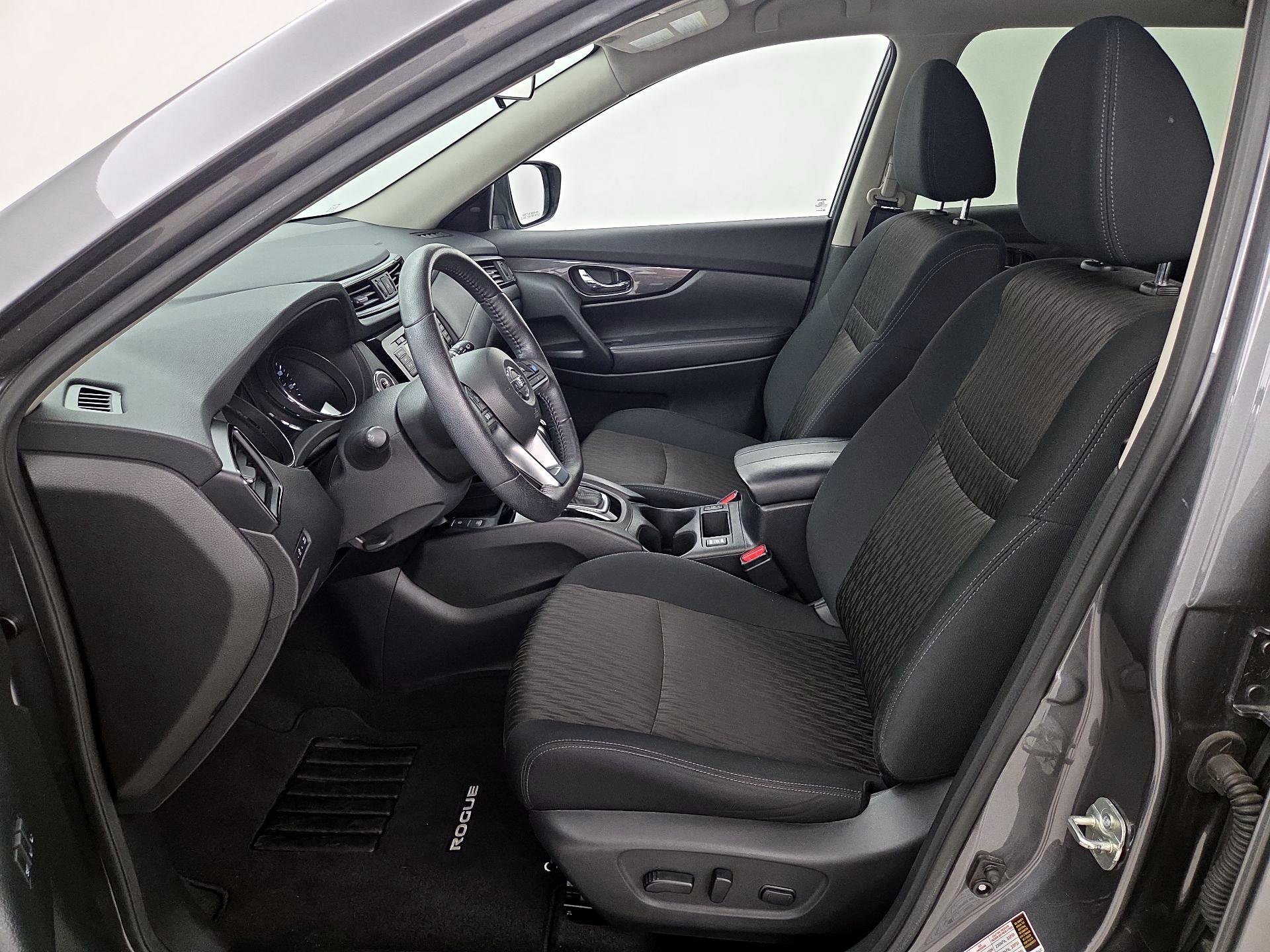 Thumbnail: 2020 Nissan Rogue - 11