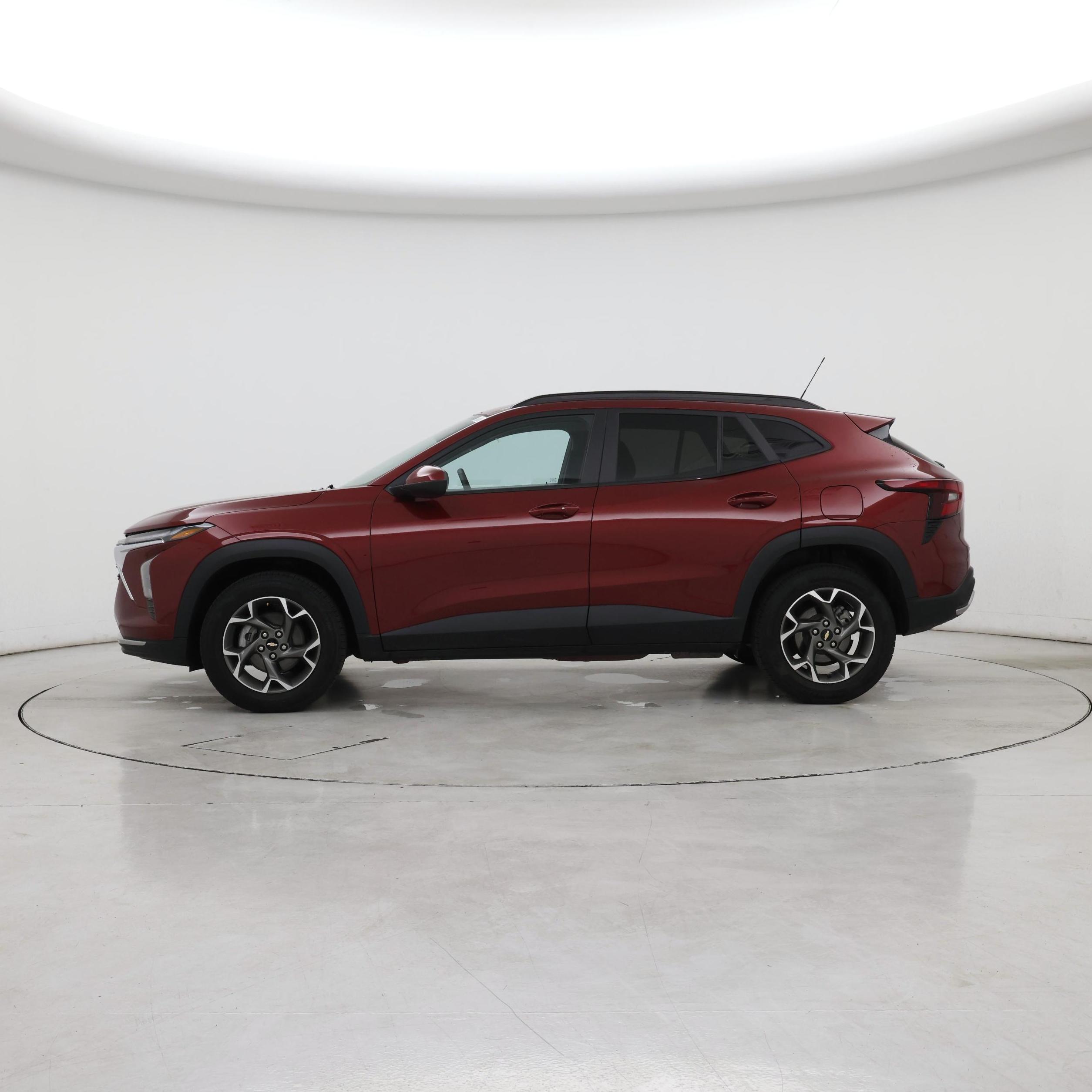 Thumbnail: 2024 Chevrolet Trax - 3