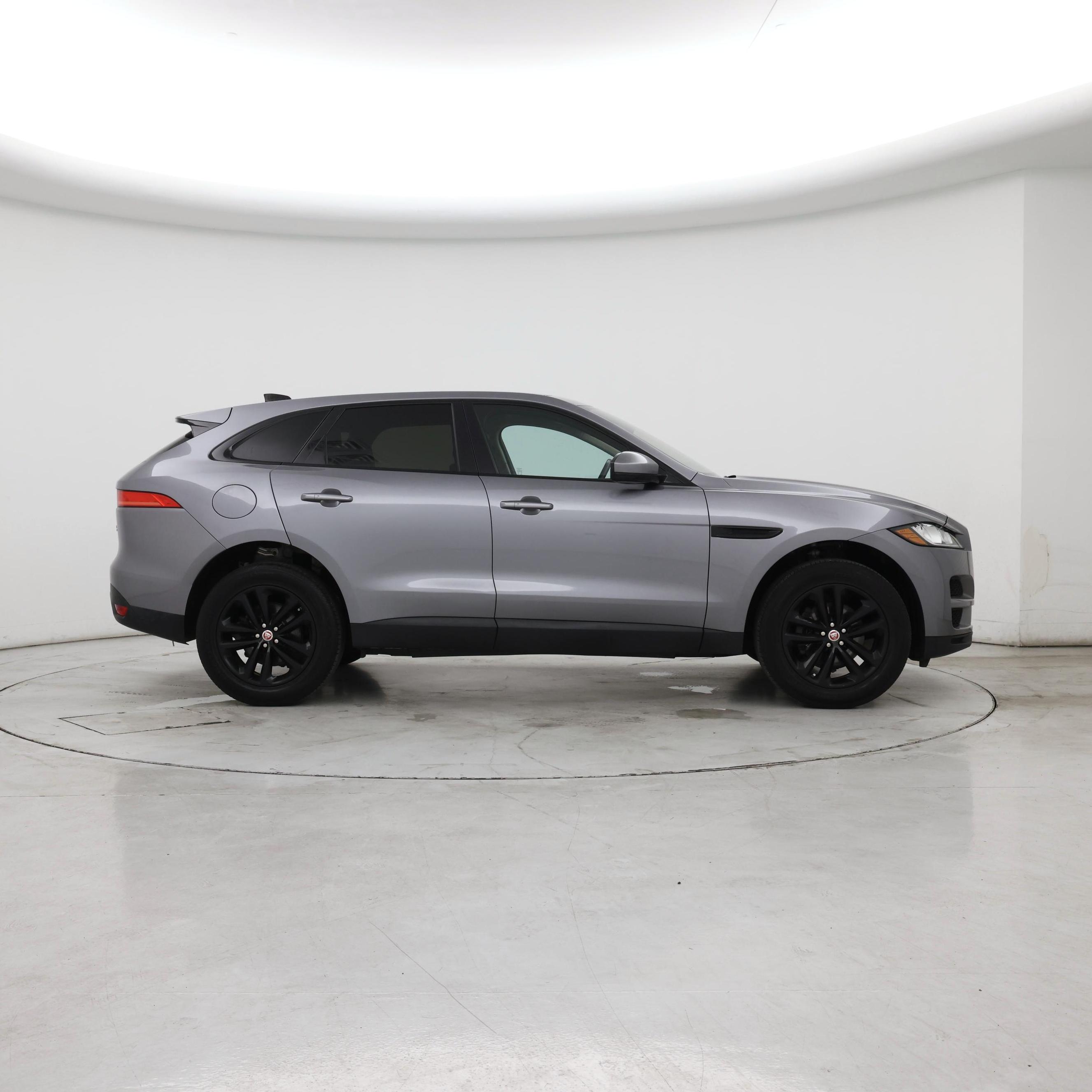 Thumbnail: 2020 Jaguar F-Pace - 7