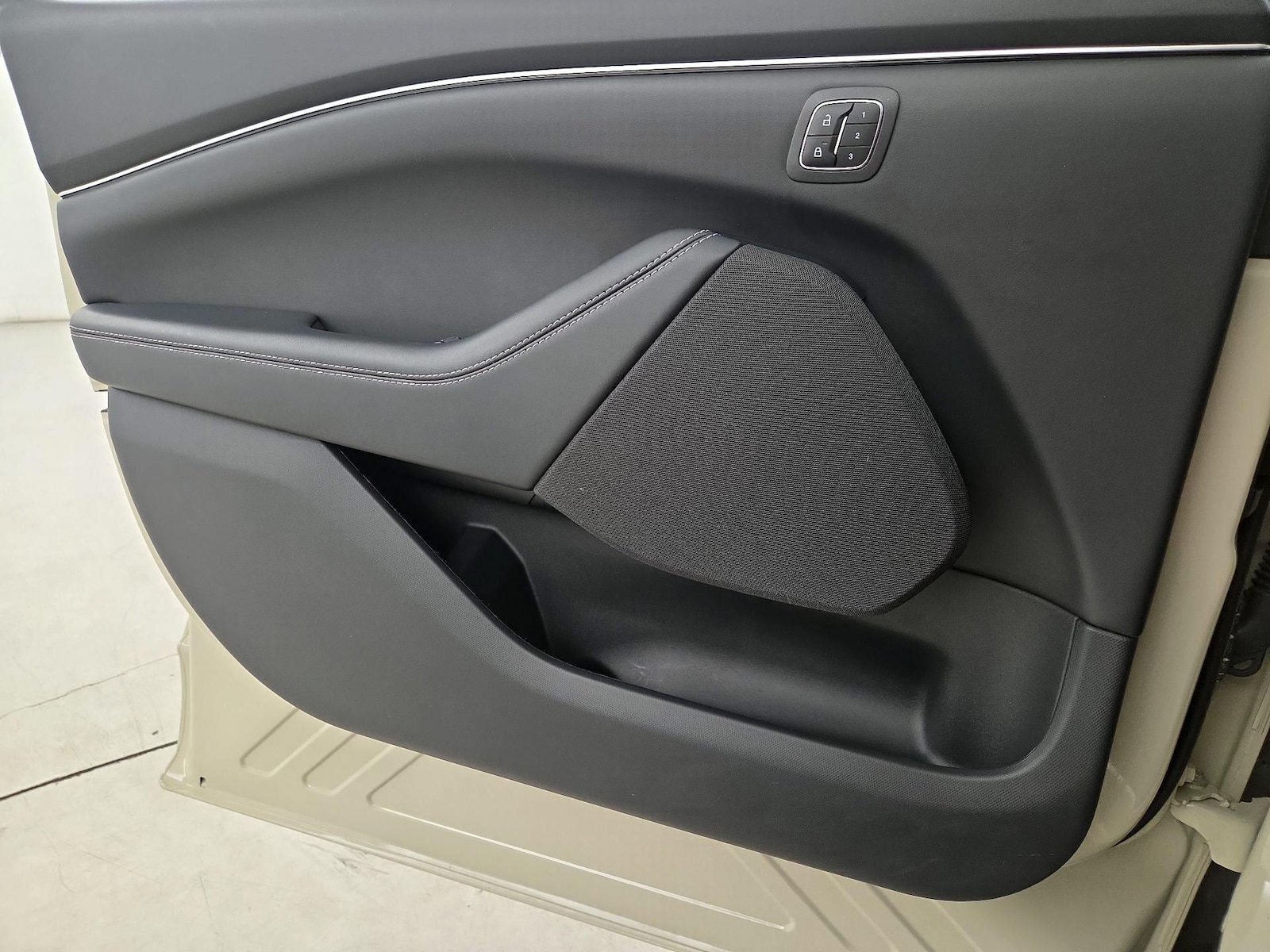 2025 Ford Mustang Mach-E Select AWD - Photo 13