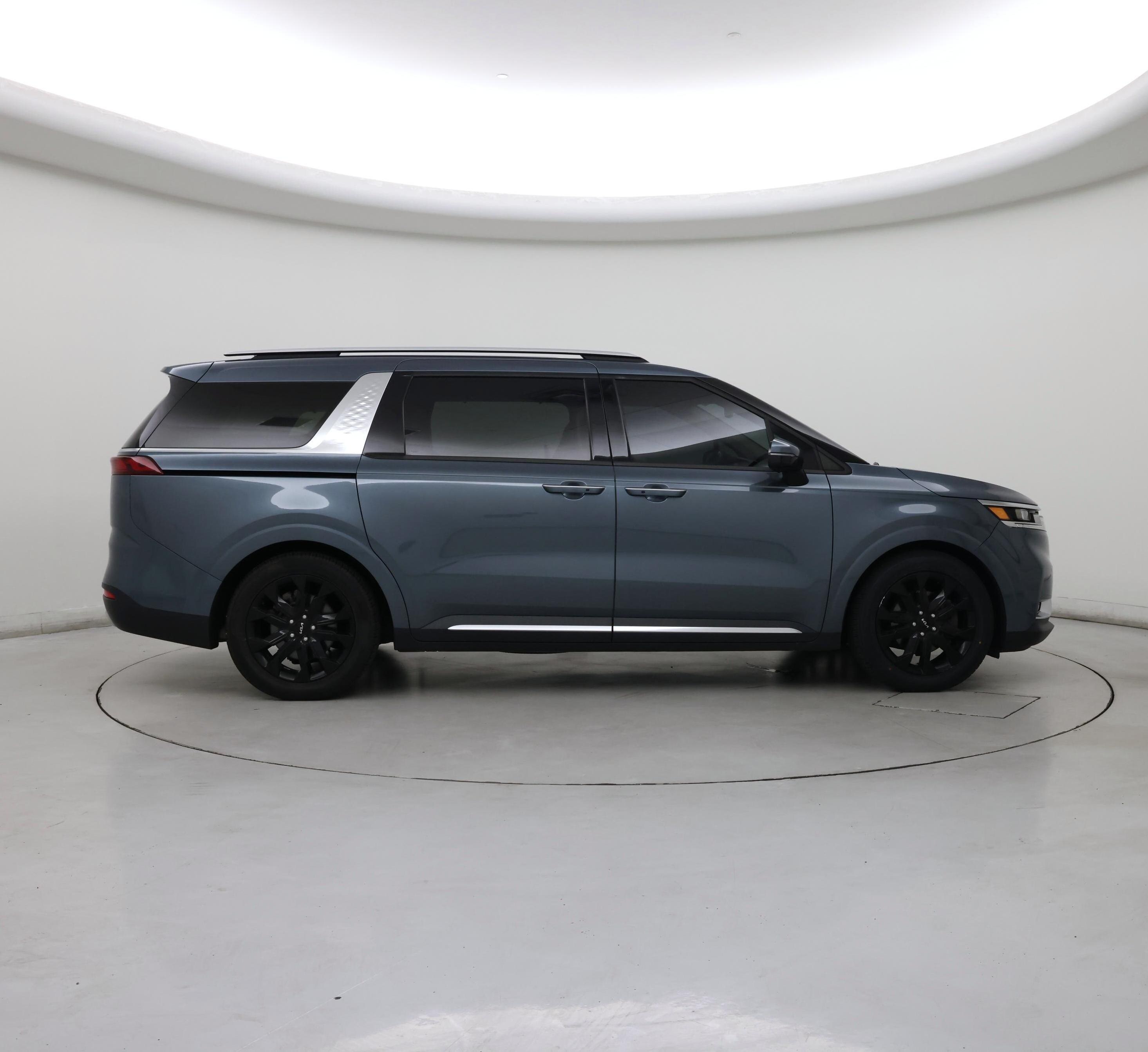 Thumbnail: 2022 Kia Carnival - 7