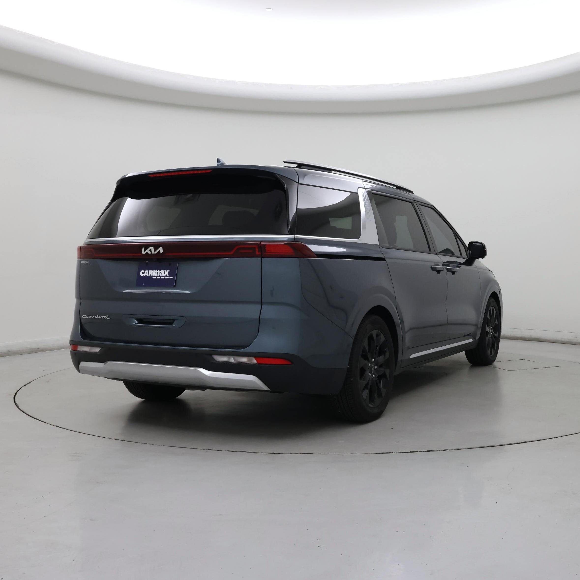 Thumbnail: 2022 Kia Carnival - 8