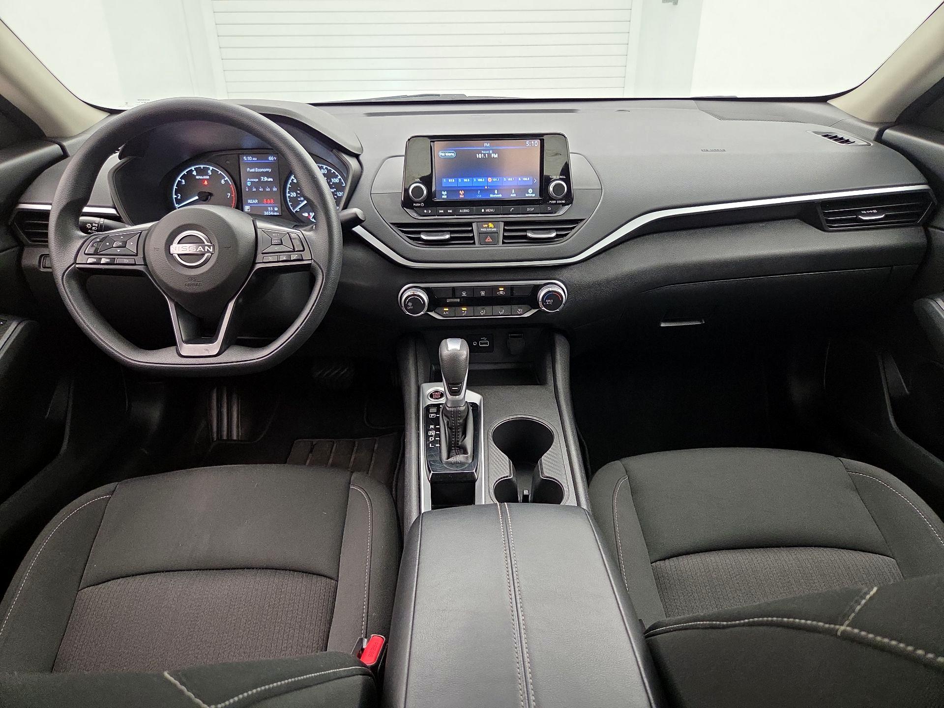 Thumbnail: 2023 Nissan Altima - 9