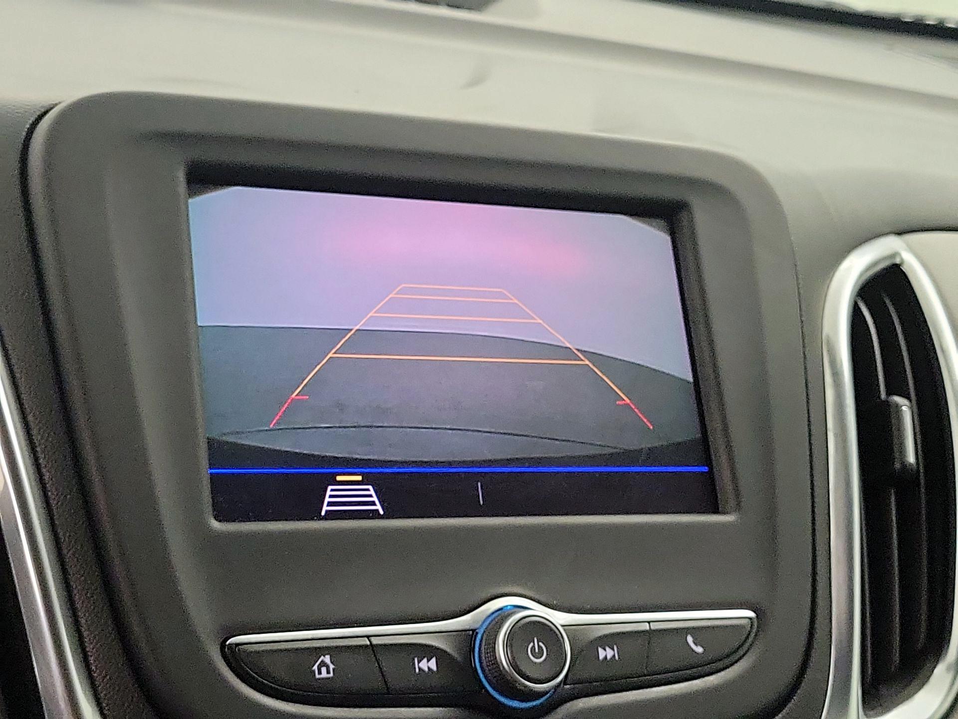 Thumbnail: 2021 Chevrolet Equinox - 14