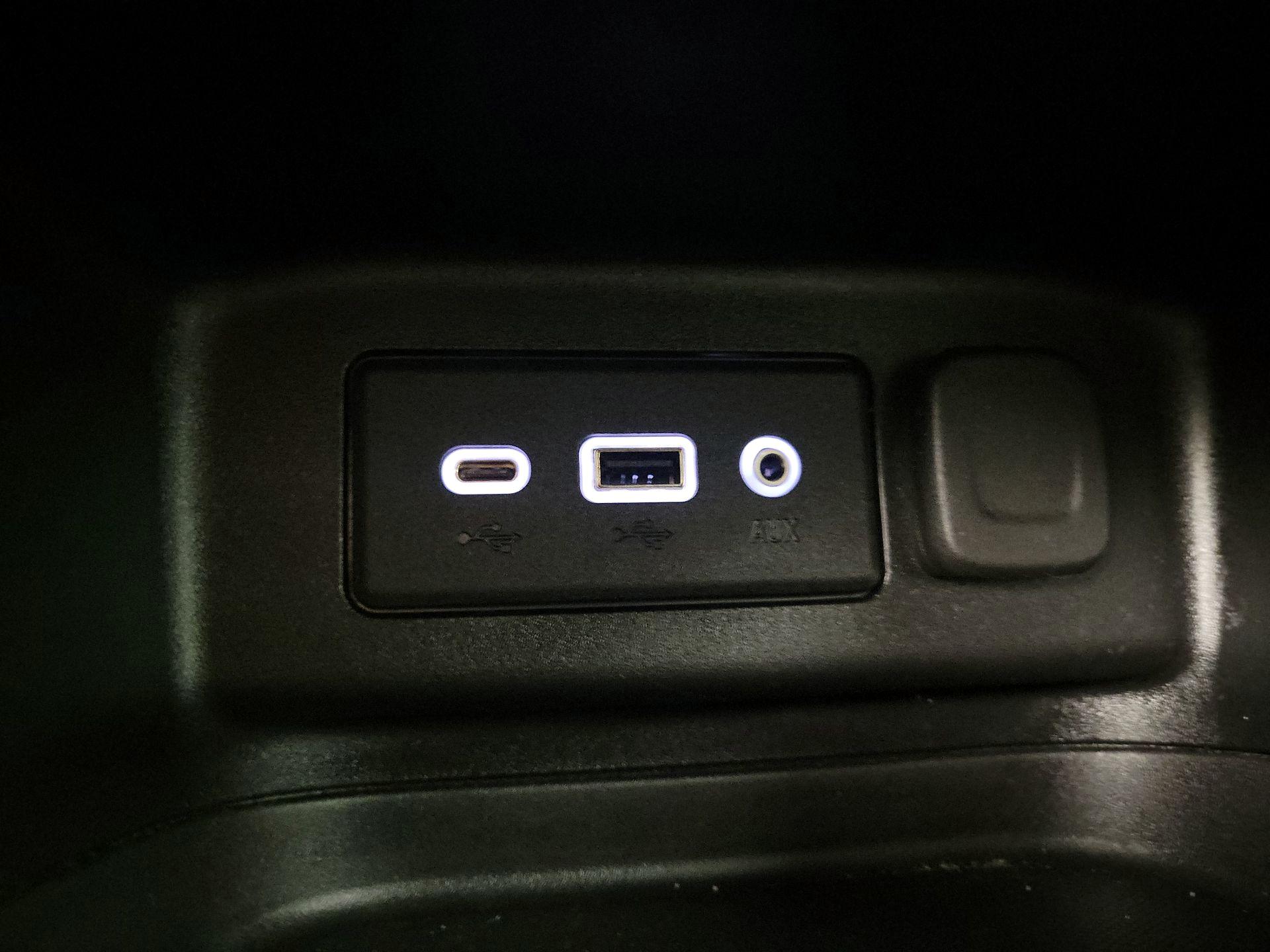 Thumbnail: 2021 Chevrolet Equinox - 18