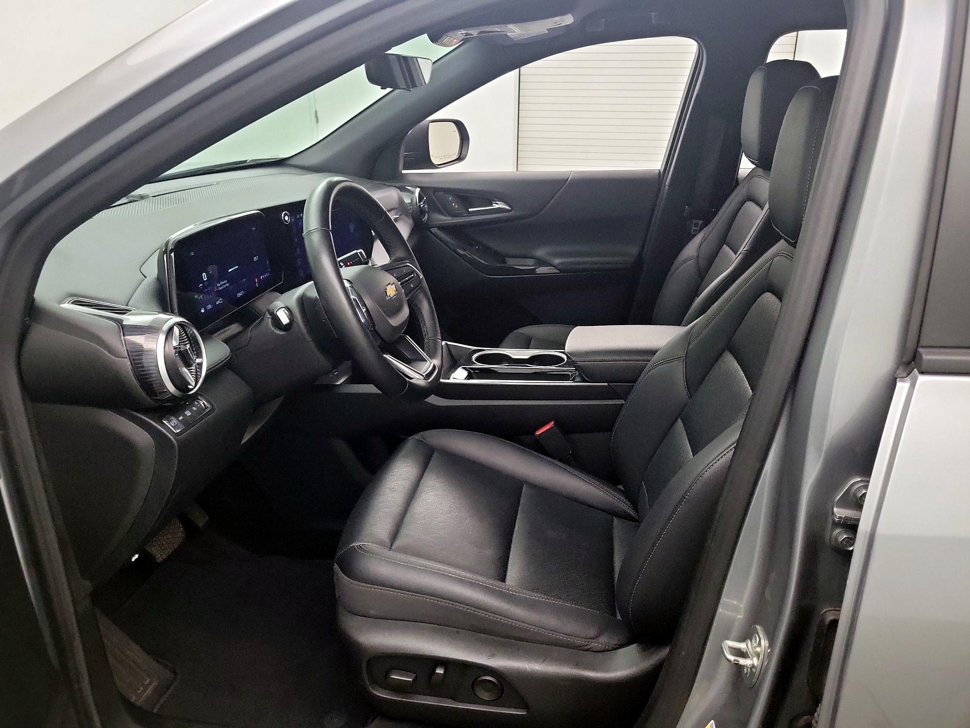 Thumbnail: 2025 Chevrolet Equinox - 11