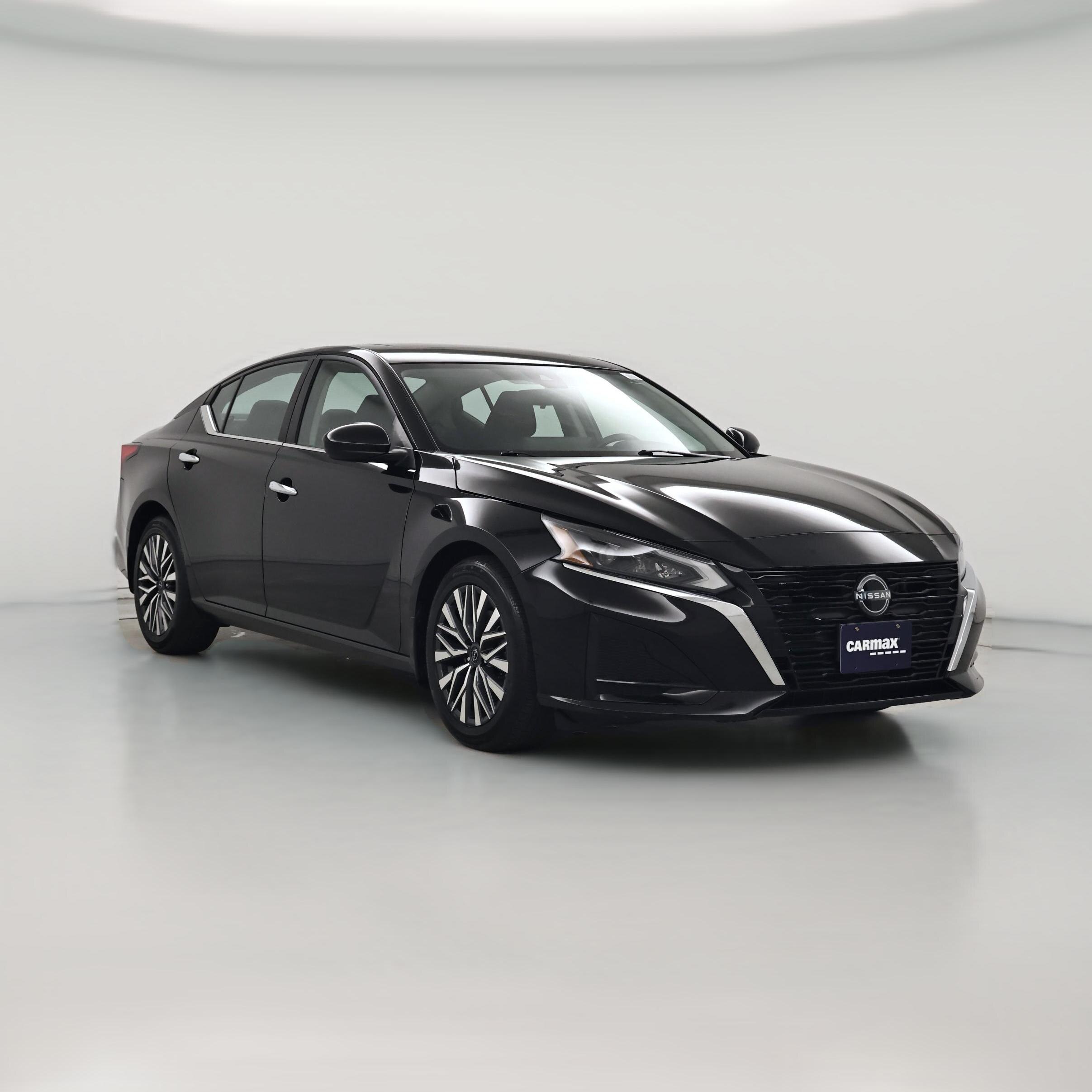 Thumbnail: 2023 Nissan Altima - 1