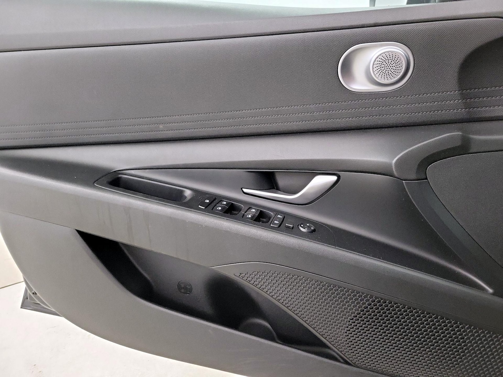 2022 Hyundai Elantra SE - Photo 13