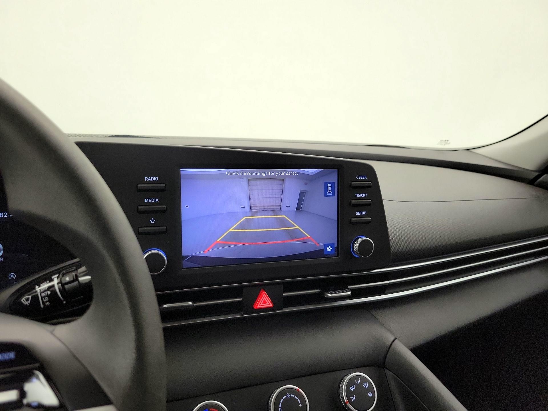 Thumbnail: 2022 Hyundai Elantra - 14