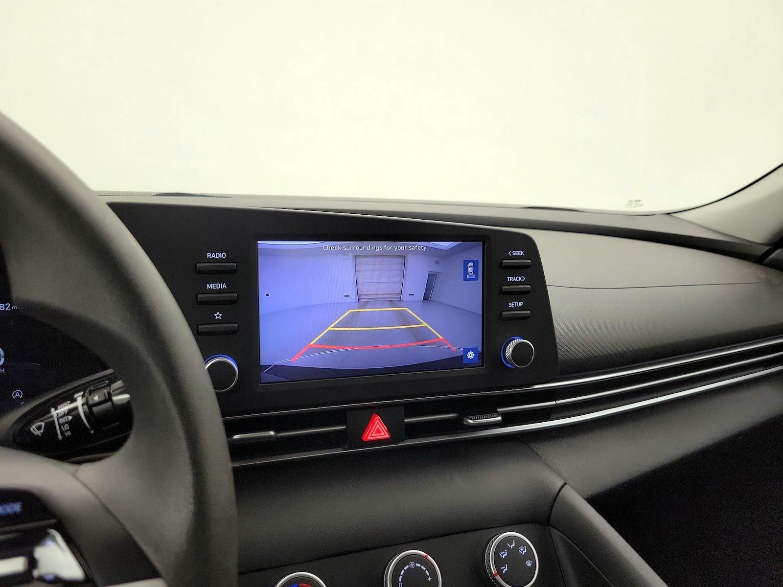2022 Hyundai Elantra SE - Photo 15