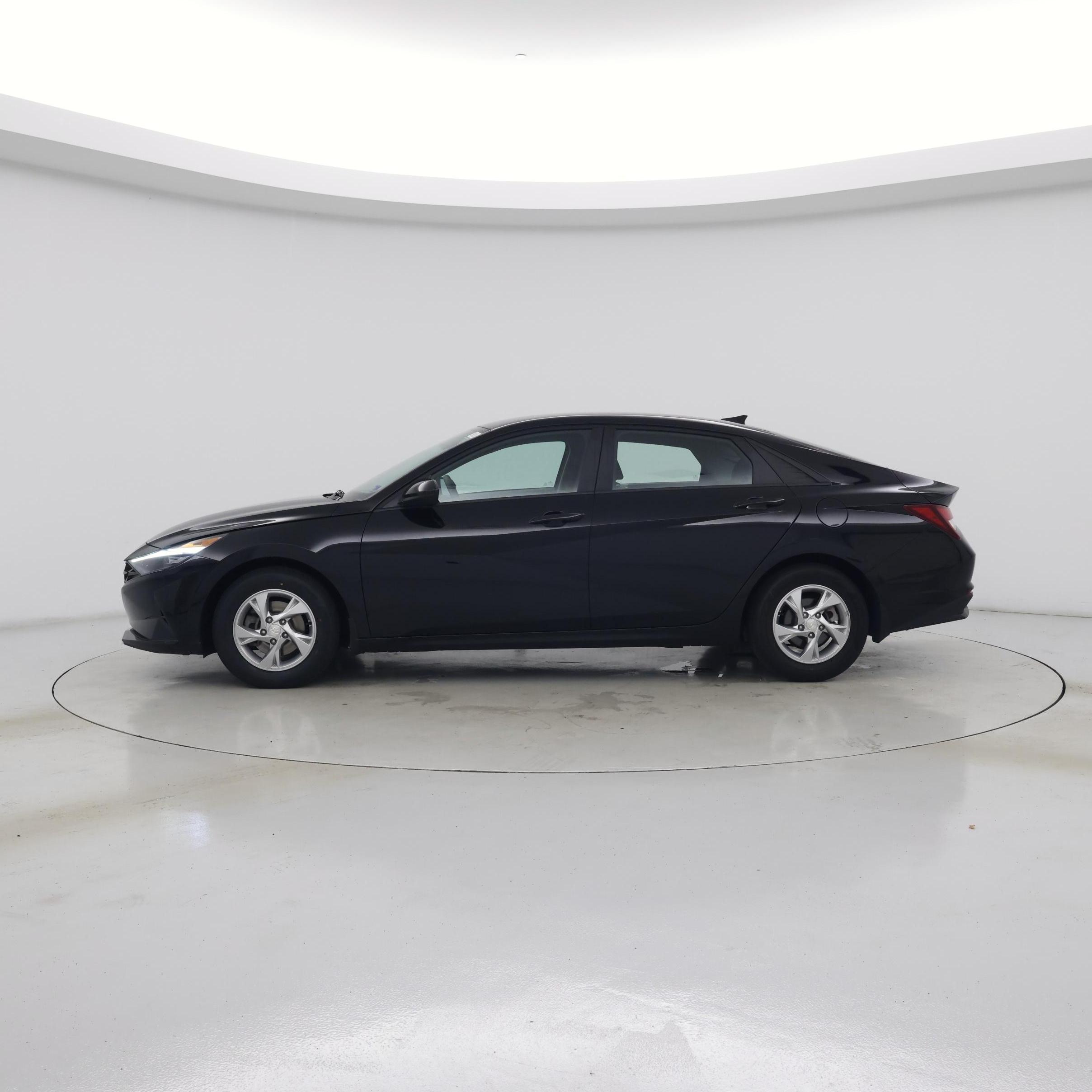 Thumbnail: 2022 Hyundai Elantra - 3