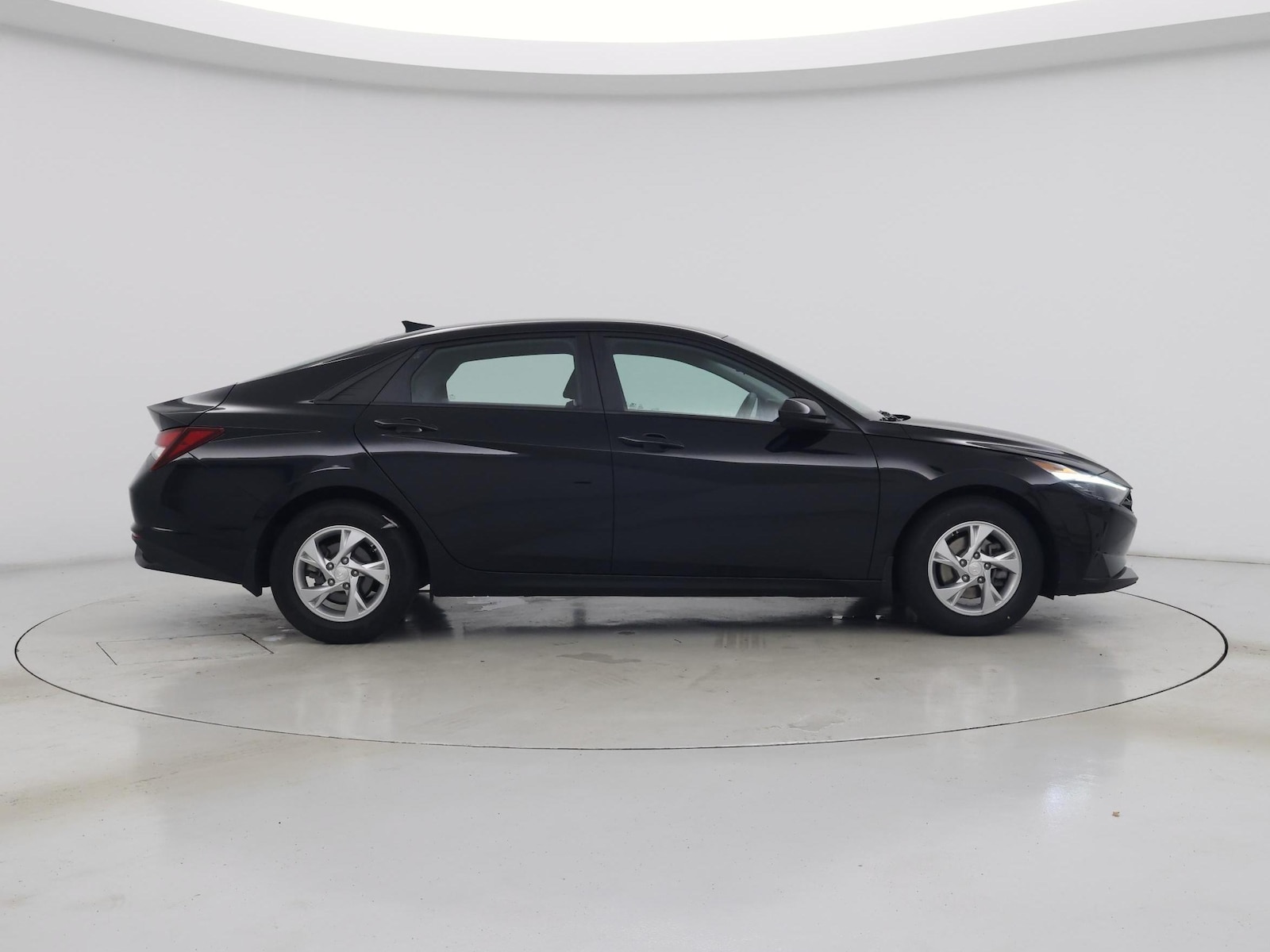 2022 Hyundai Elantra SE - Photo 8