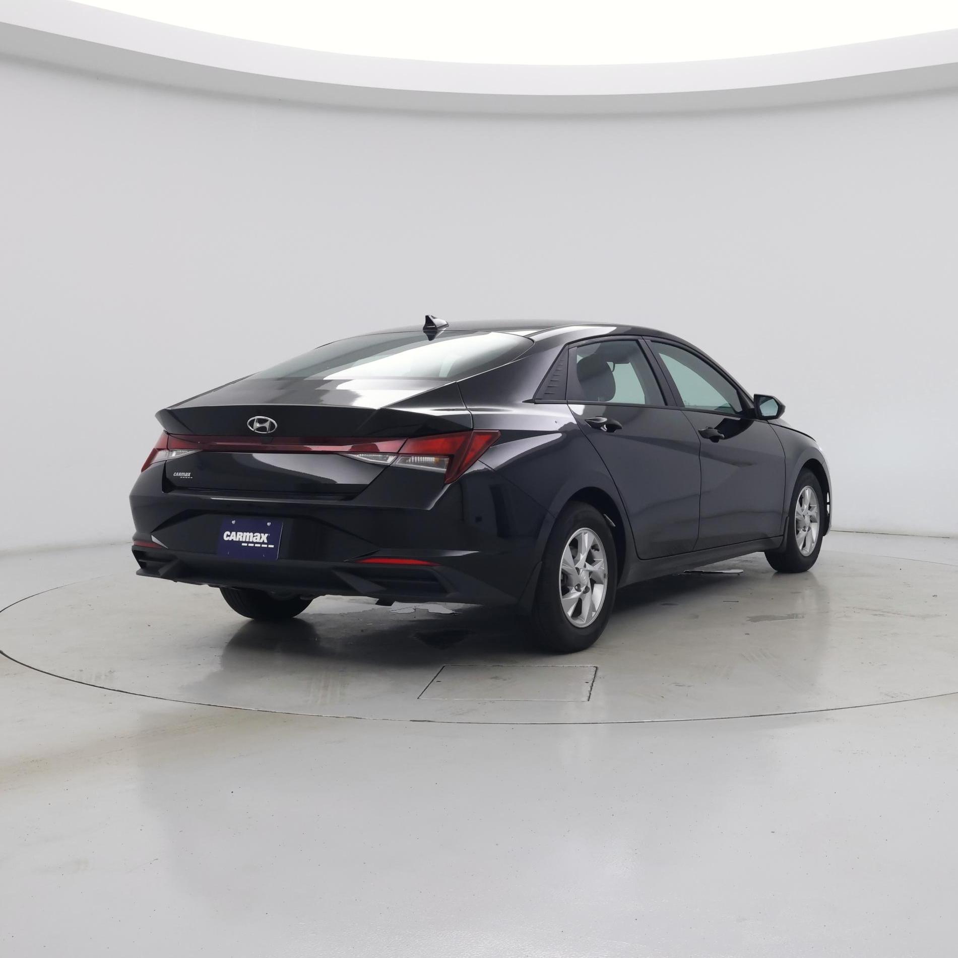 Thumbnail: 2022 Hyundai Elantra - 8