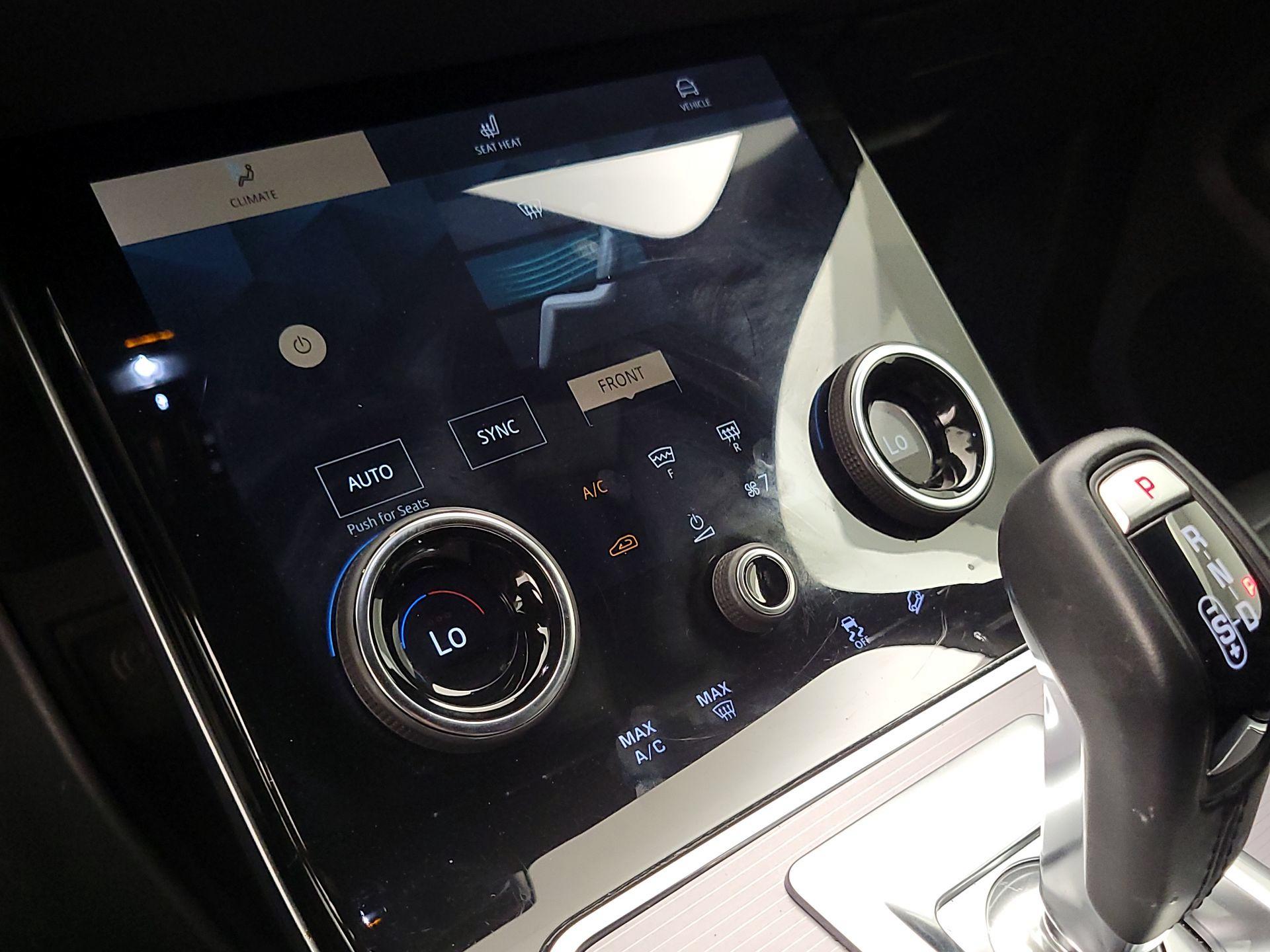 Thumbnail: 2023 Land Rover Range Rover Evoque - 16