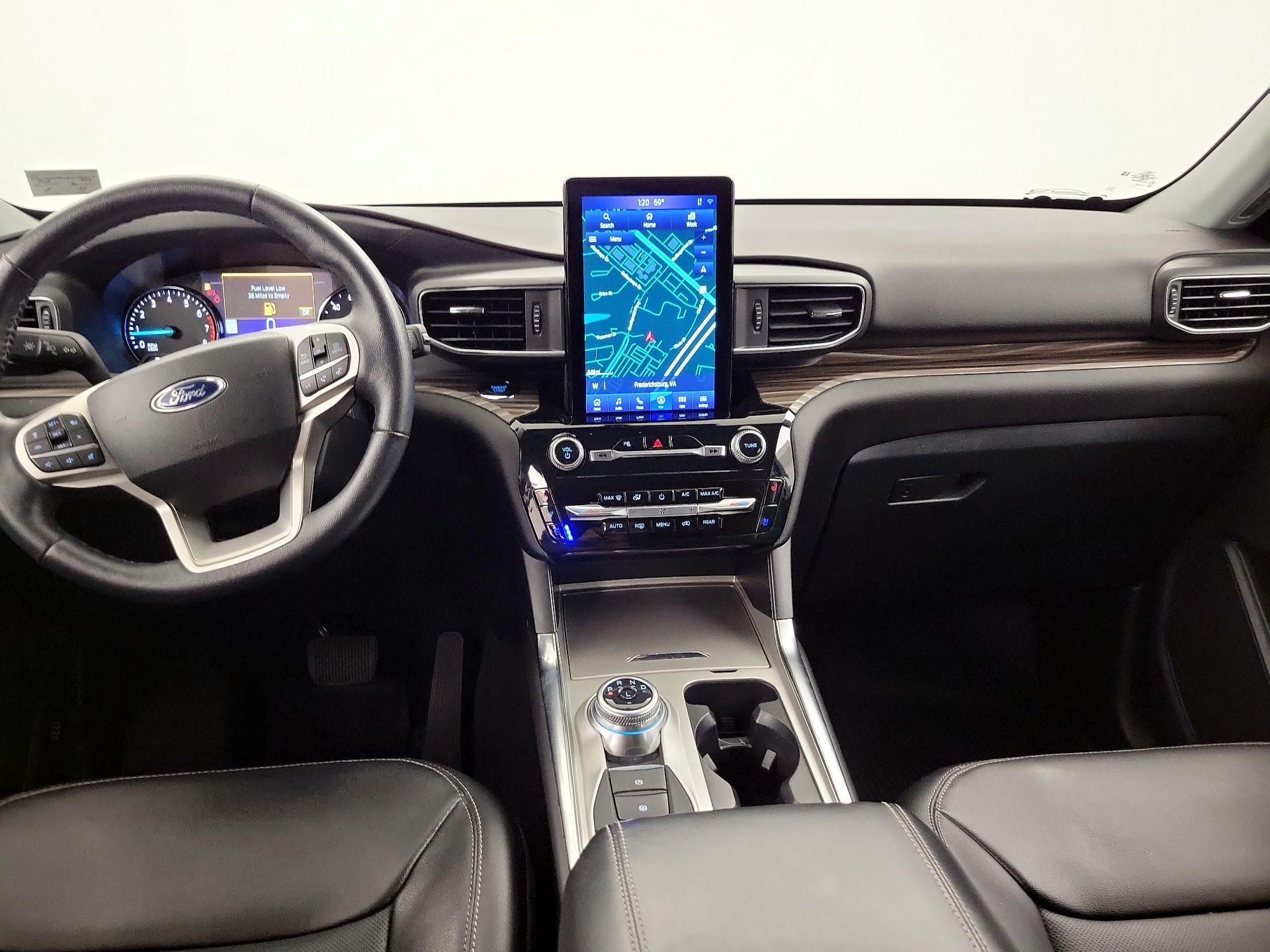 Thumbnail: 2023 Ford Explorer - 9
