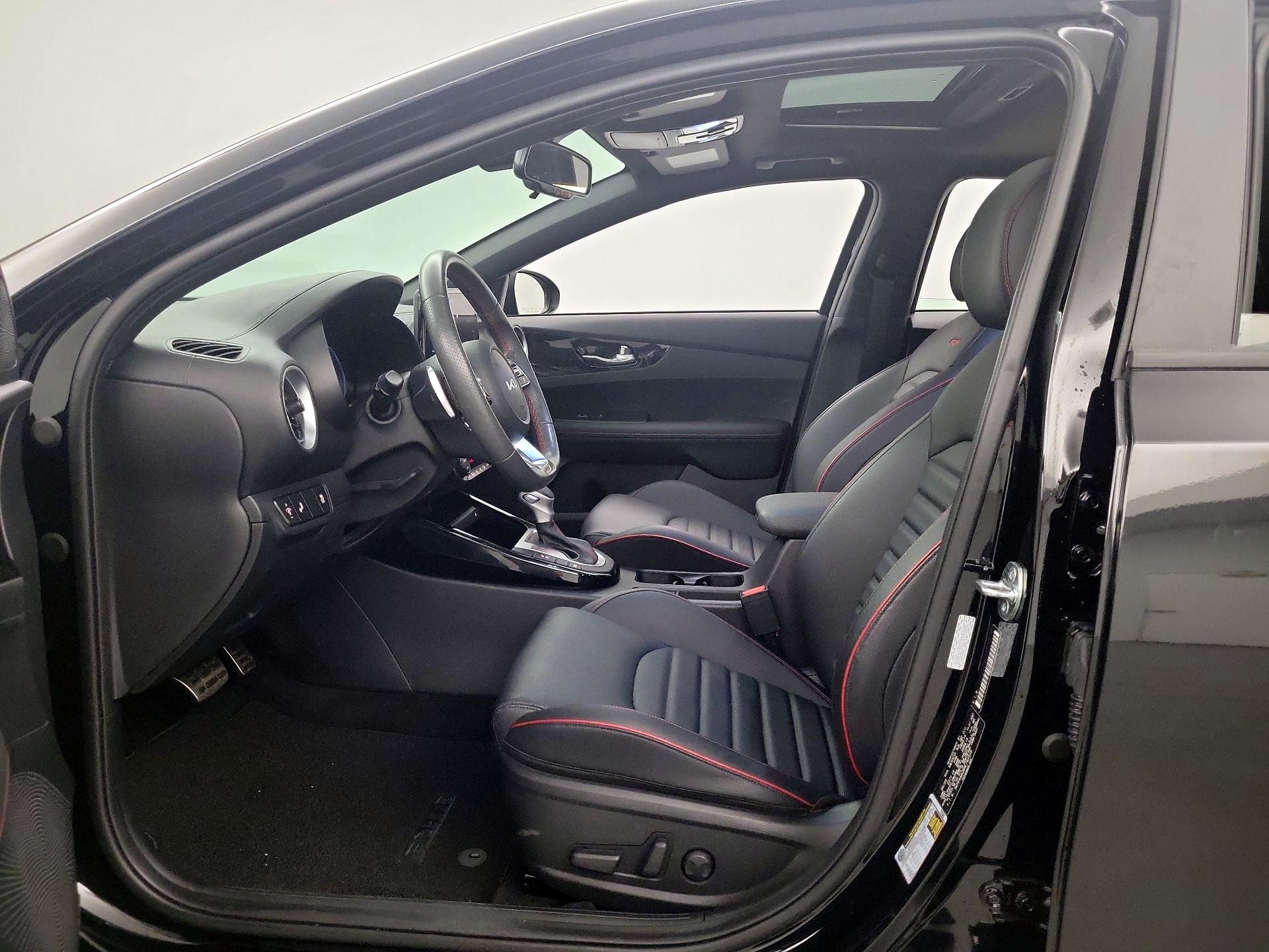 Thumbnail: 2024 Kia Forte - 11