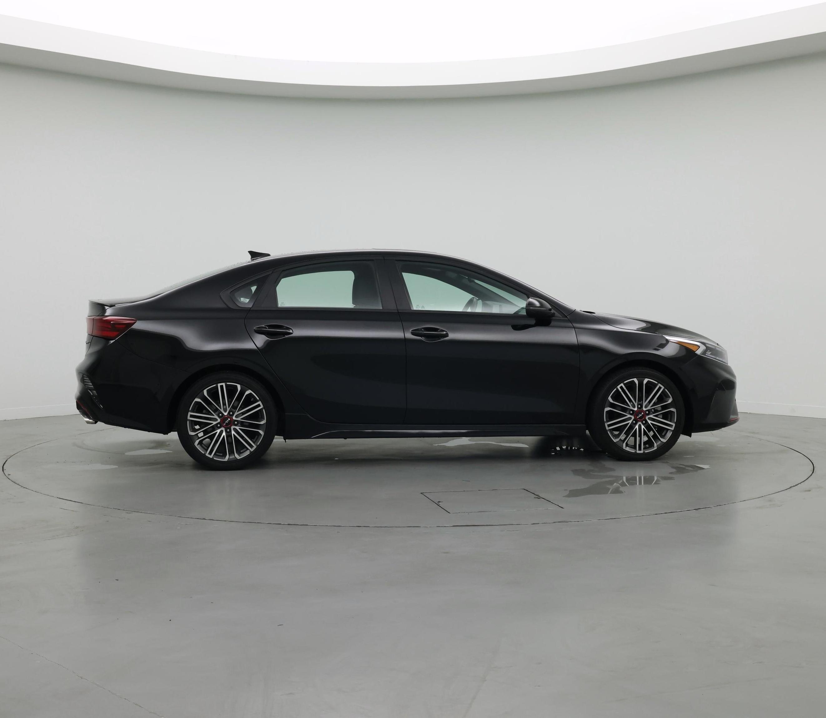 Thumbnail: 2024 Kia Forte - 7