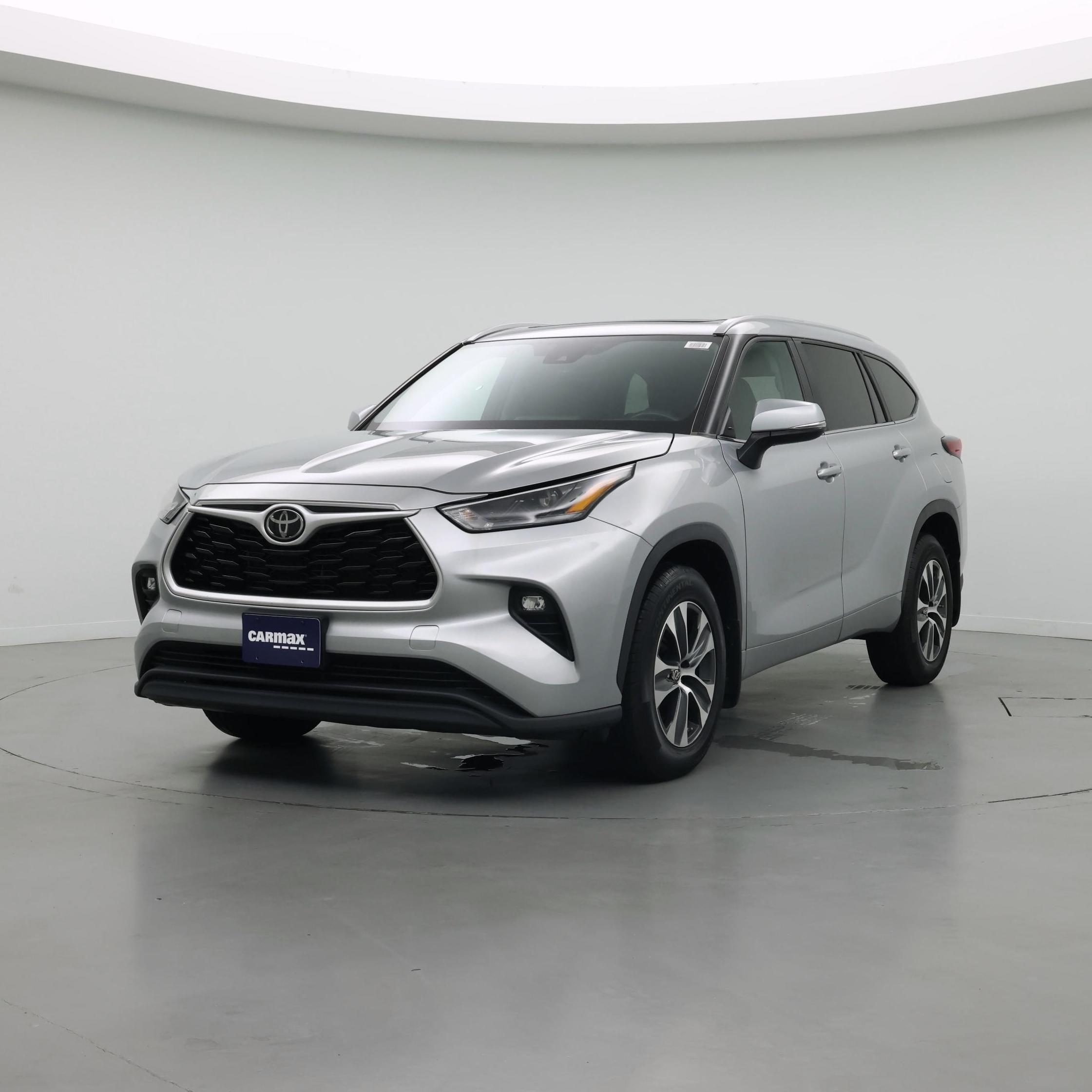 Thumbnail: 2023 Toyota Highlander - 4
