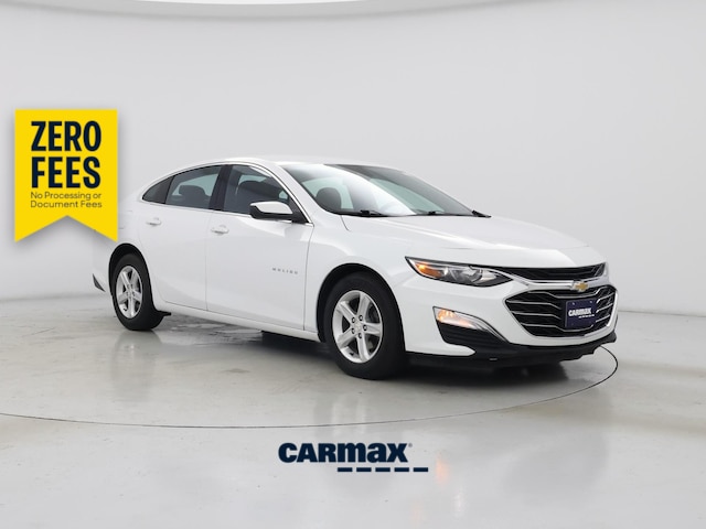 White 2022 Chevrolet Malibu Sedan Front-Wheel Drive Automatic