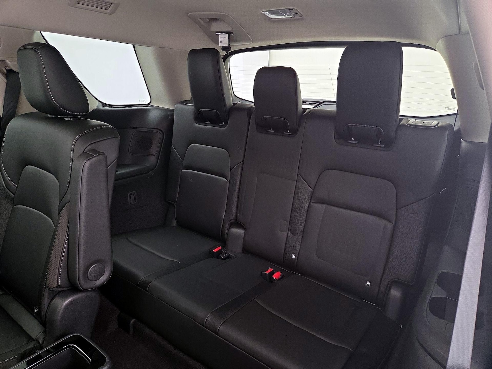 2025 Nissan Pathfinder SL - Photo 23