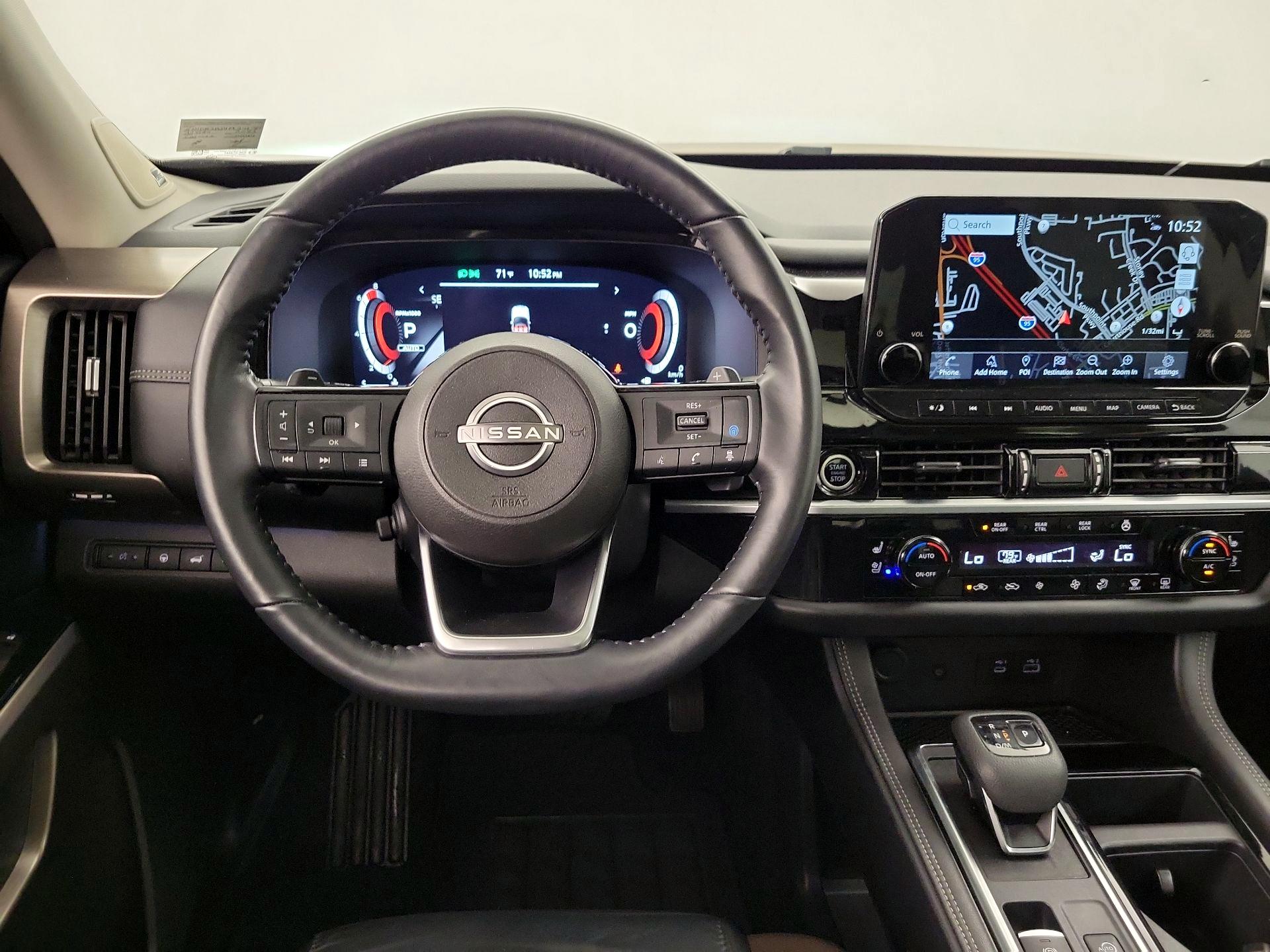 Thumbnail: 2023 Nissan Pathfinder - 10
