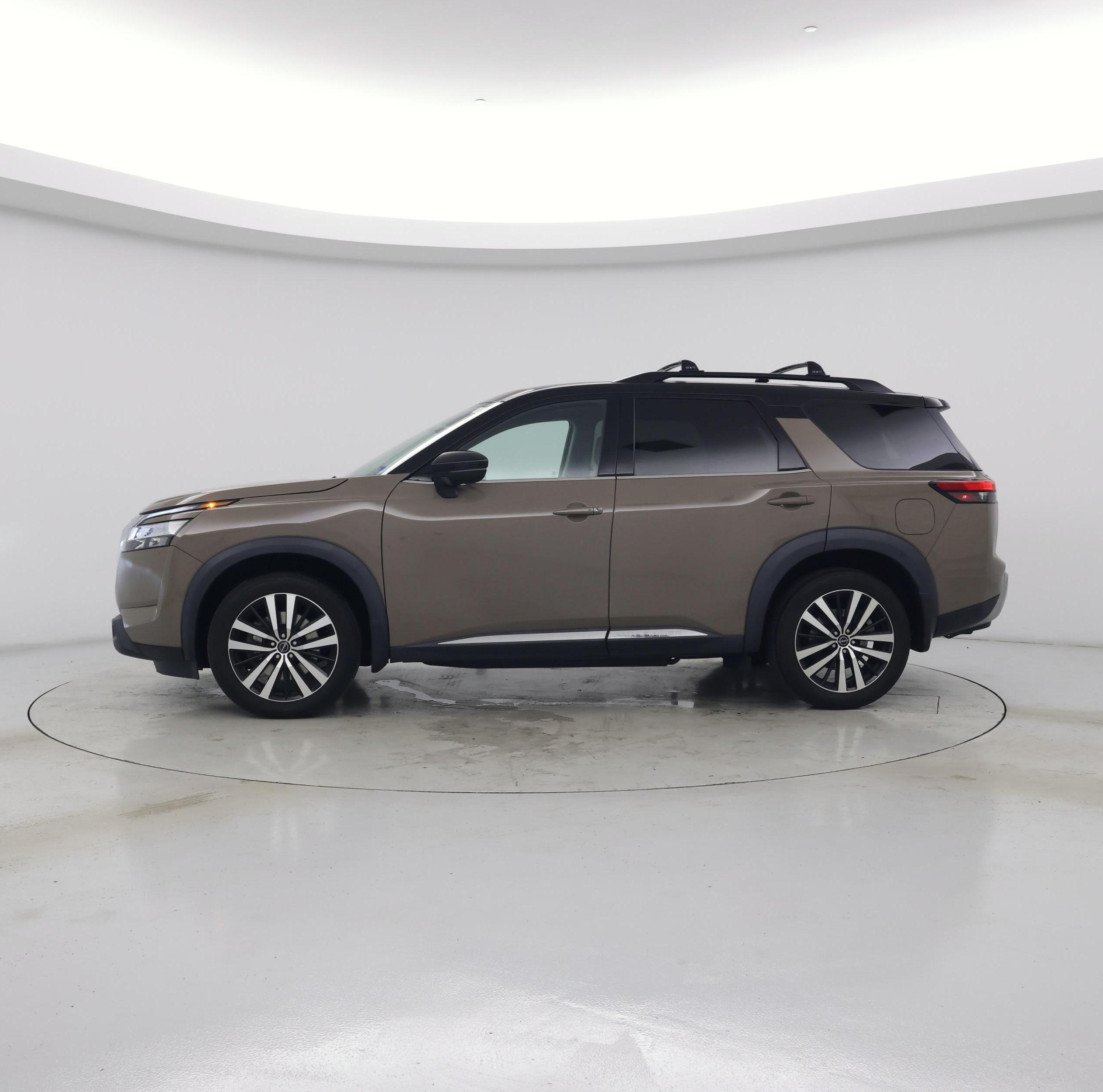 Thumbnail: 2023 Nissan Pathfinder - 3