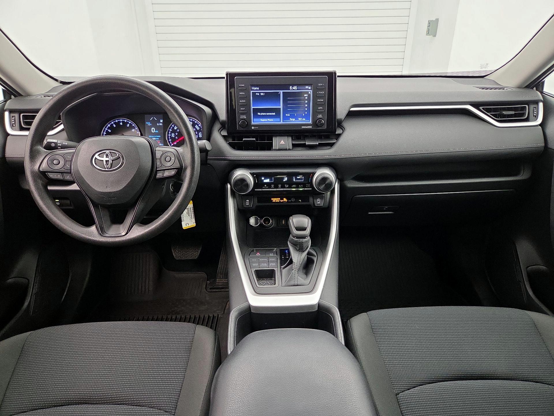 Thumbnail: 2022 Toyota RAV4 - 9