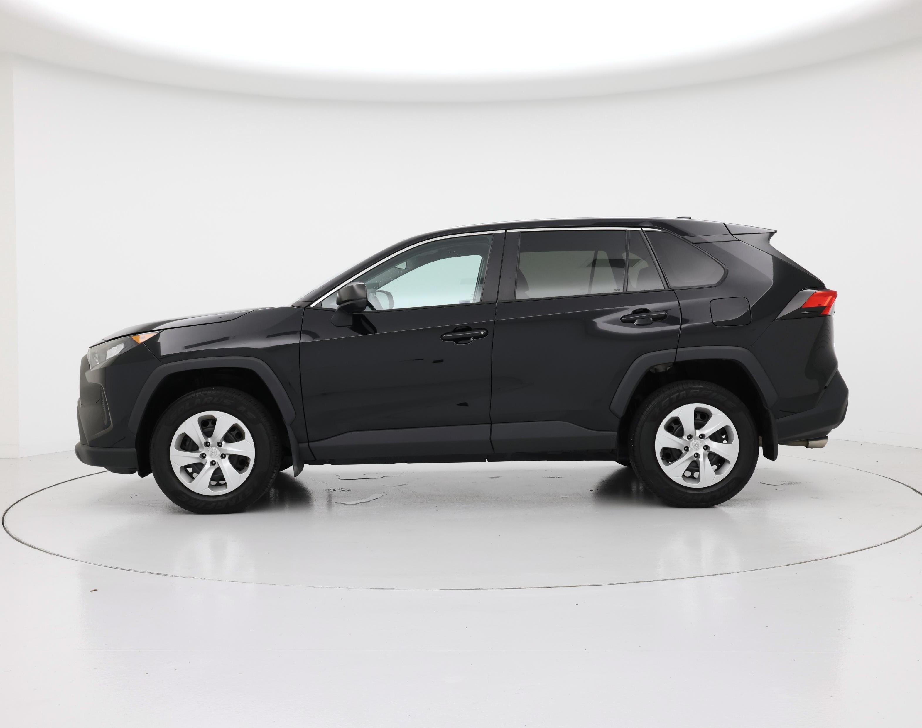 Thumbnail: 2022 Toyota RAV4 - 3